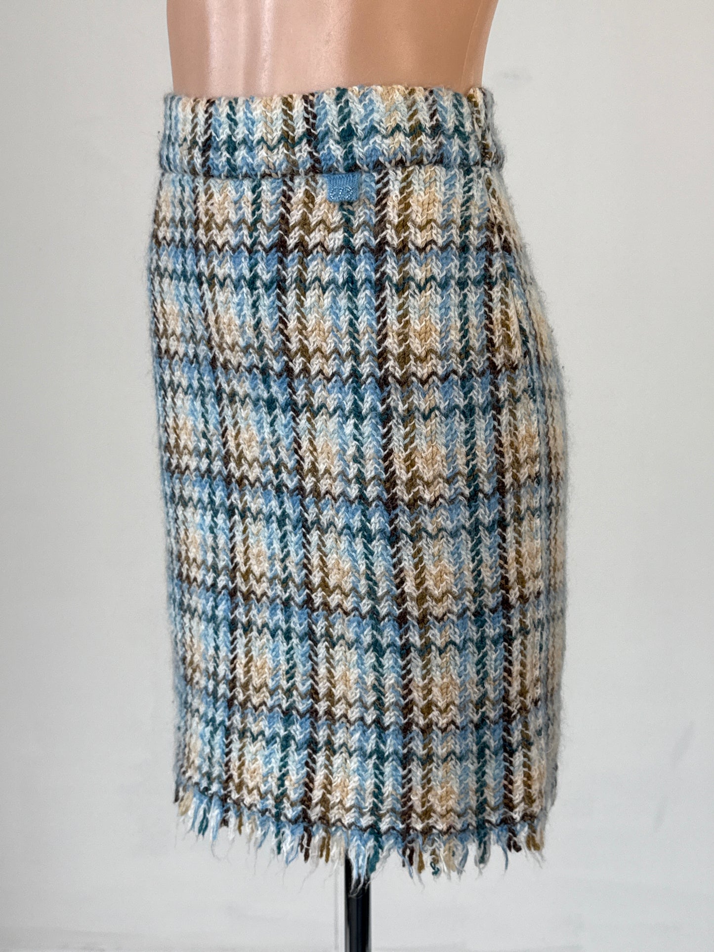 Escada Sport | Munich | skirt | size 10 | knee length | made in Italy
