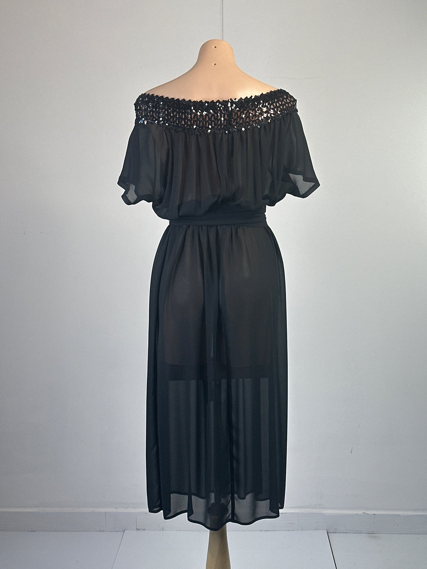 Mr Brian | vintage 70's | dress | size 12 | midi length | made in South Africa