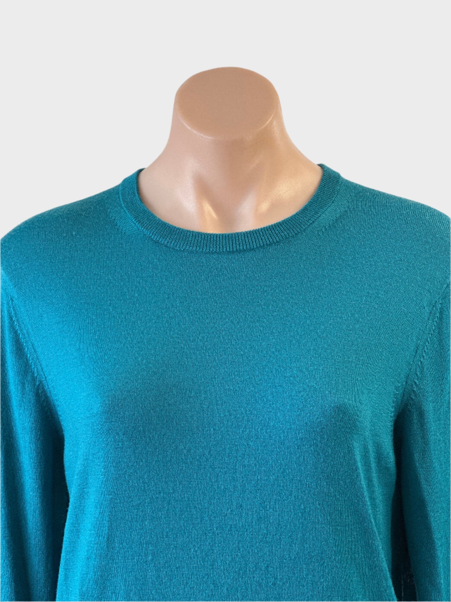 Uniqlo | sweater | size 12 | round neck | 100% wool