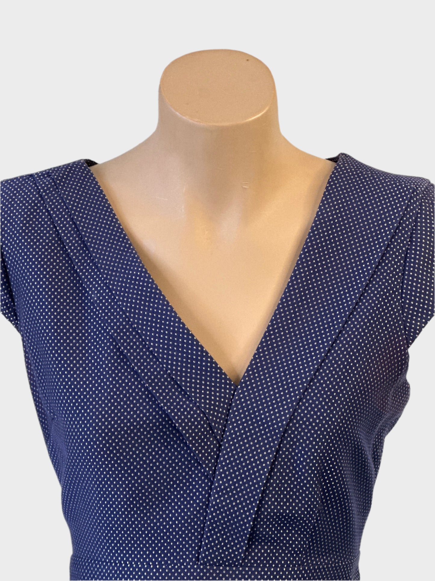 Reiss | UK | dress | size 6 | midi length