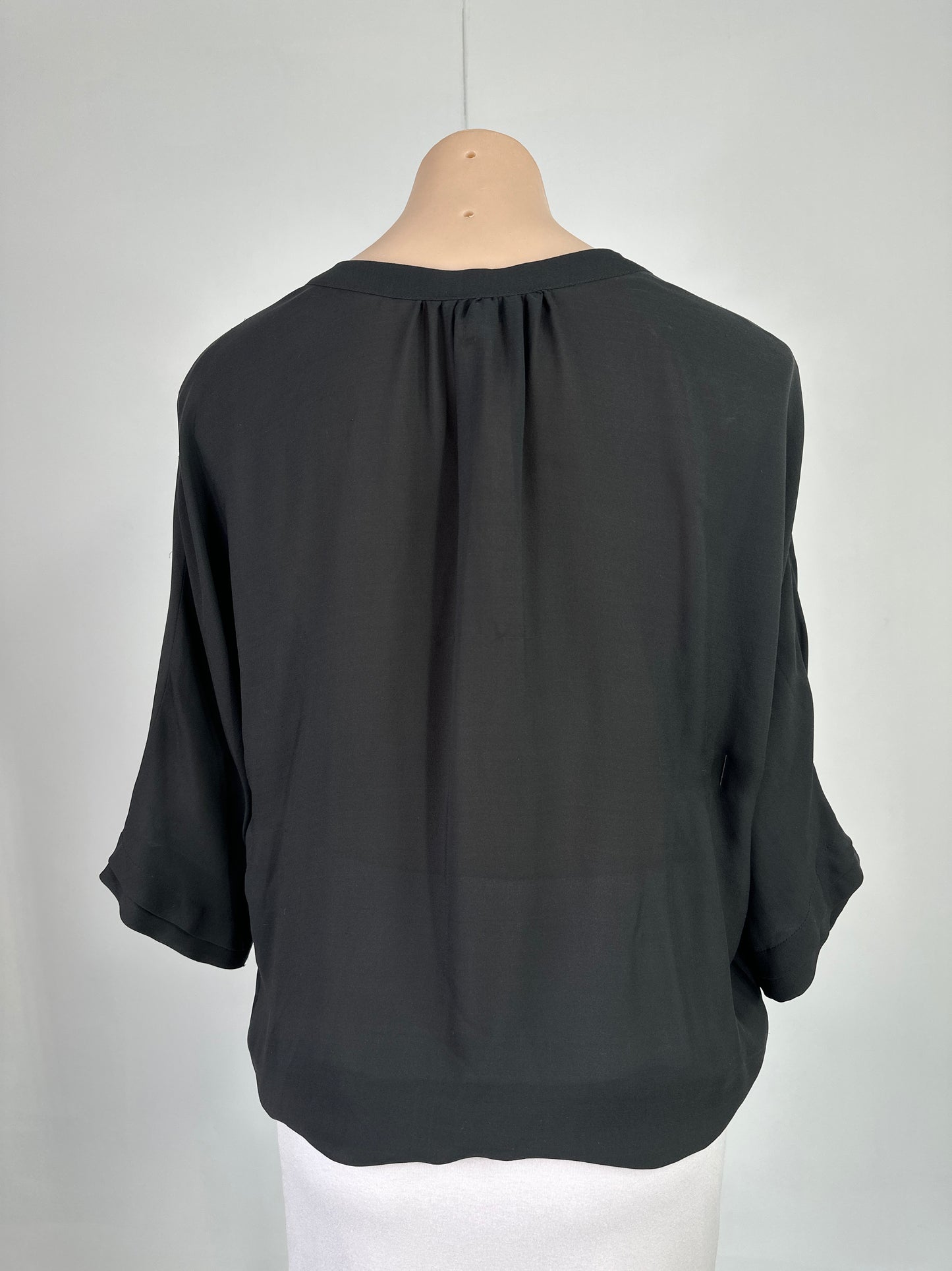 Joie | Los Angeles | top | size 12 | three quarter sleeve | 100% silk
