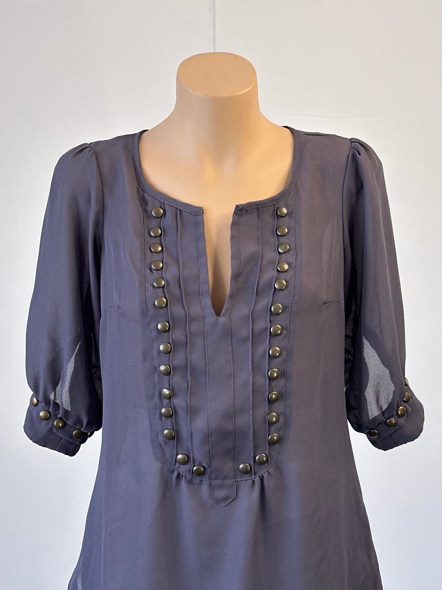Bardot | top | size 8 | elbow length sleeve
