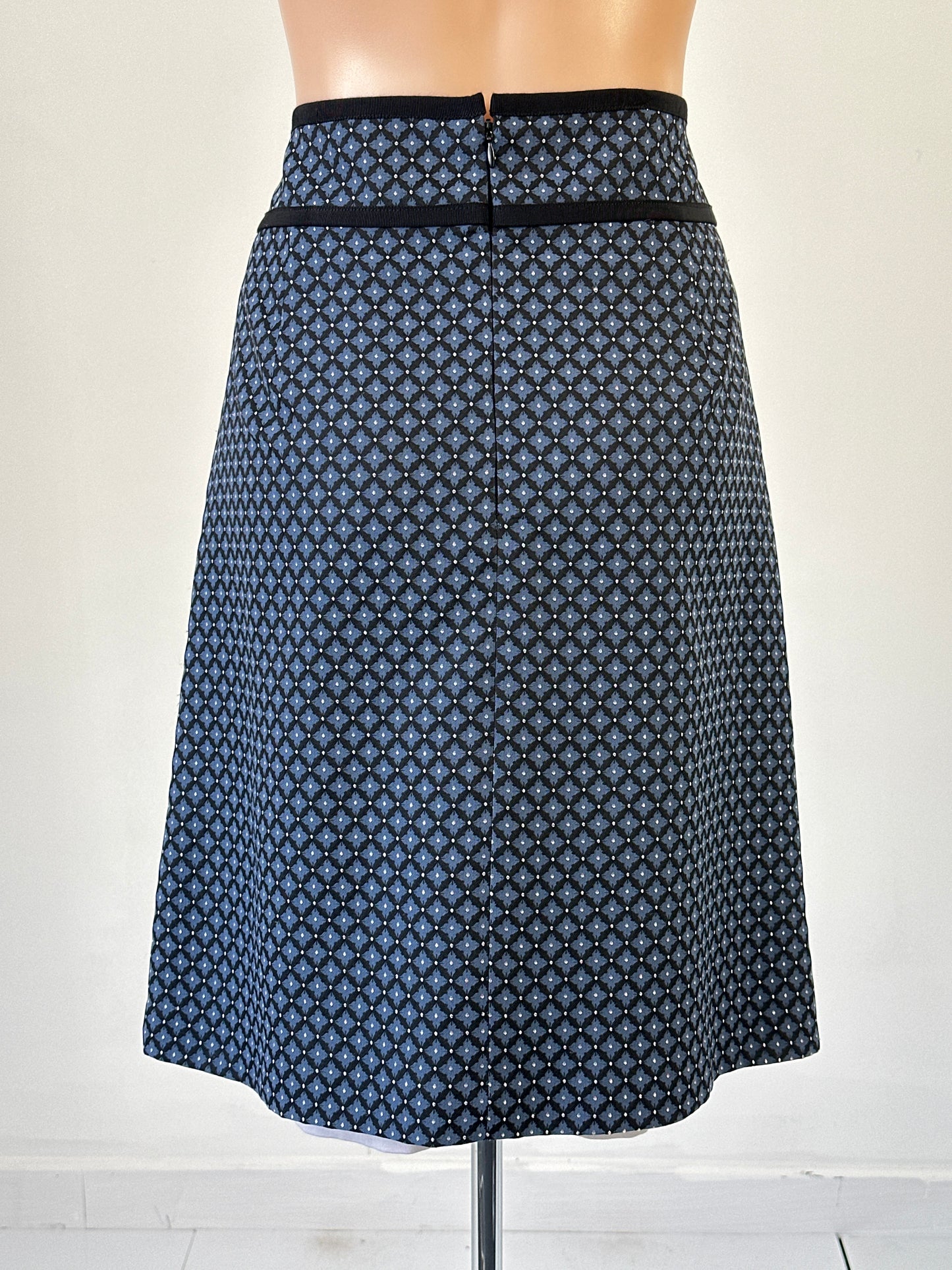 Anna Thomas | skirt | size 12 | knee length | made in Australia 🇦🇺