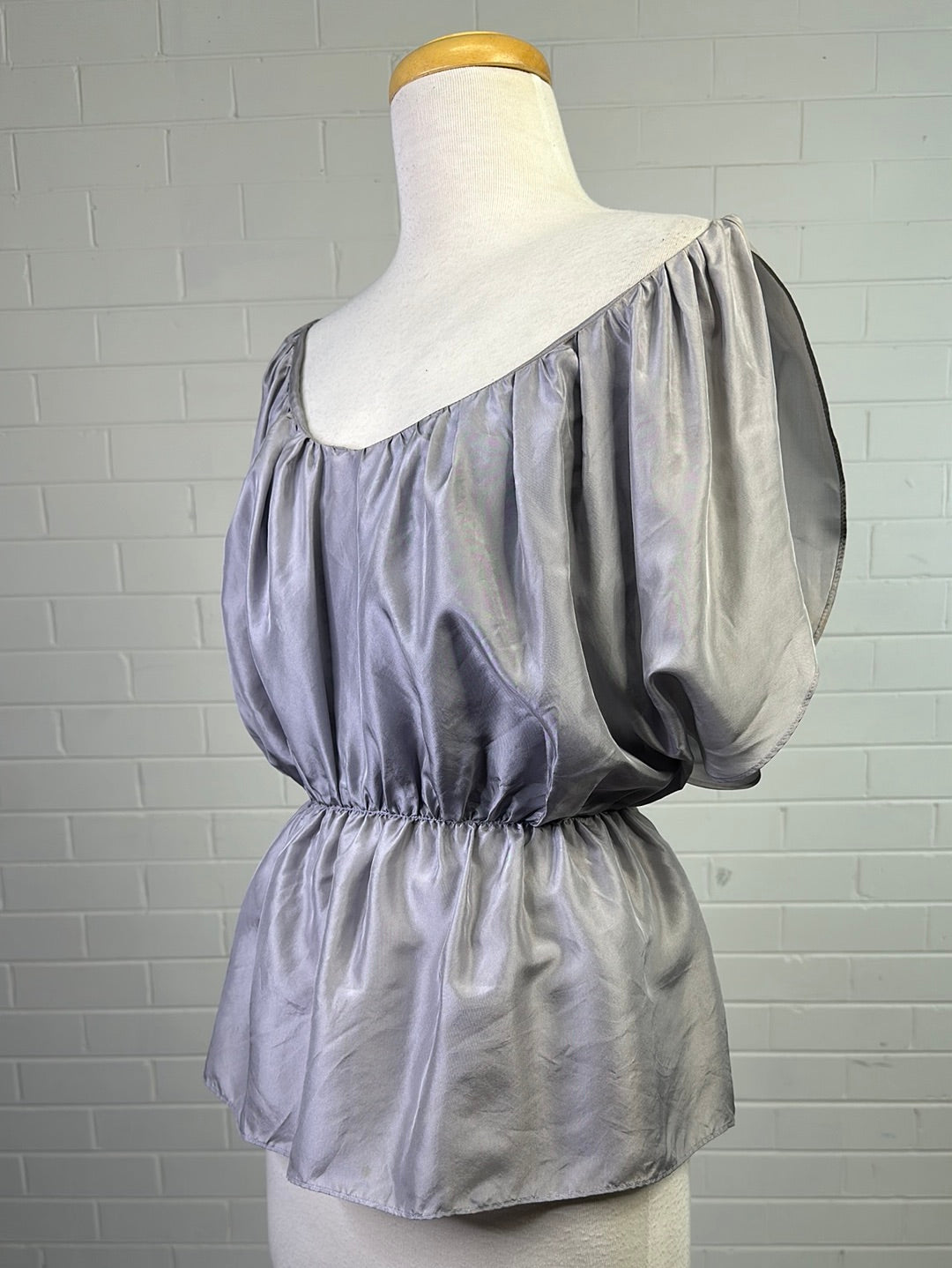 Third Millennium | vintage 90's | top | size 8 | sleeveless | 100% silk