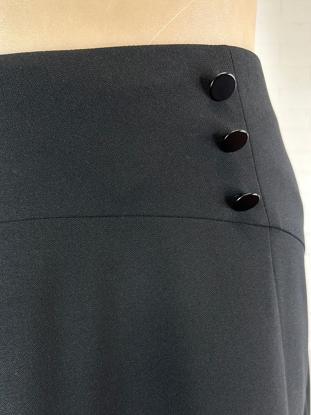 Veronika Maine | skirt | size 14 | midi length | made in Australia
