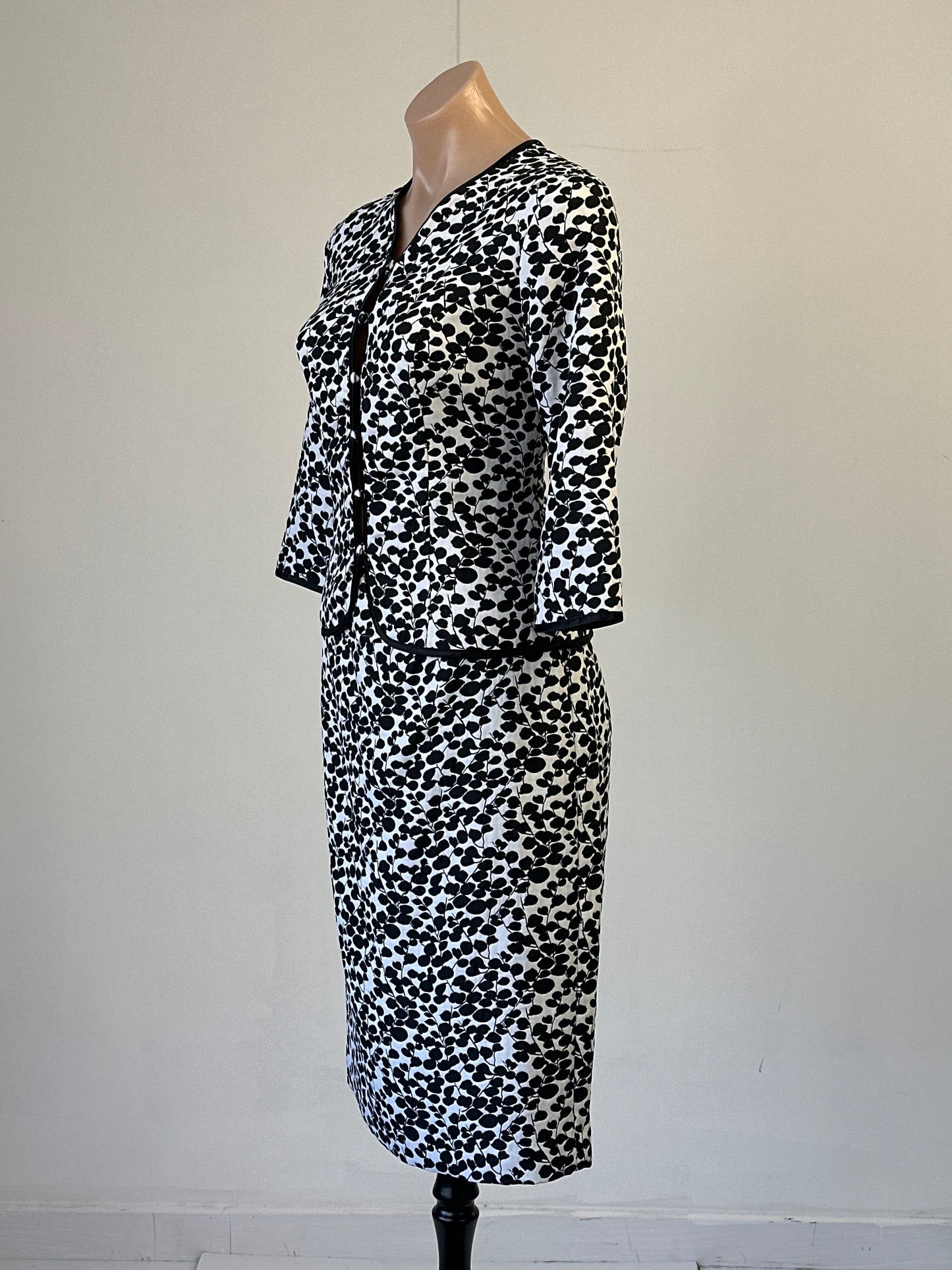 Geoff Bade | vintage 90's | skirt & jacket set | size 8 | knee length | made in Australia 🇦🇺