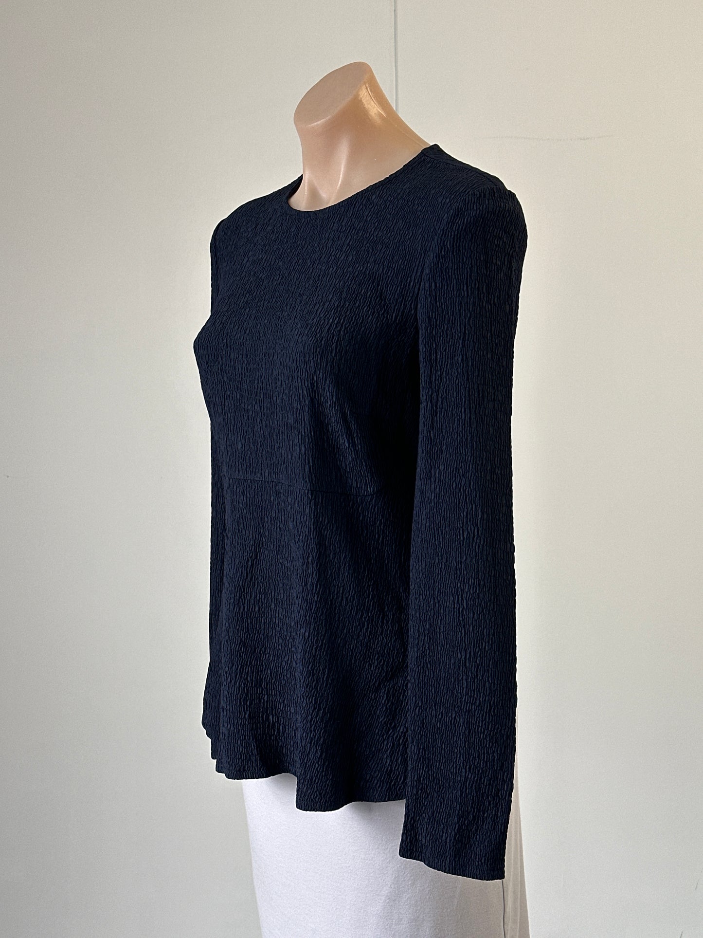 Scanlan Theodore | top | size 10 | sleeve | made in Australia 🇦🇺