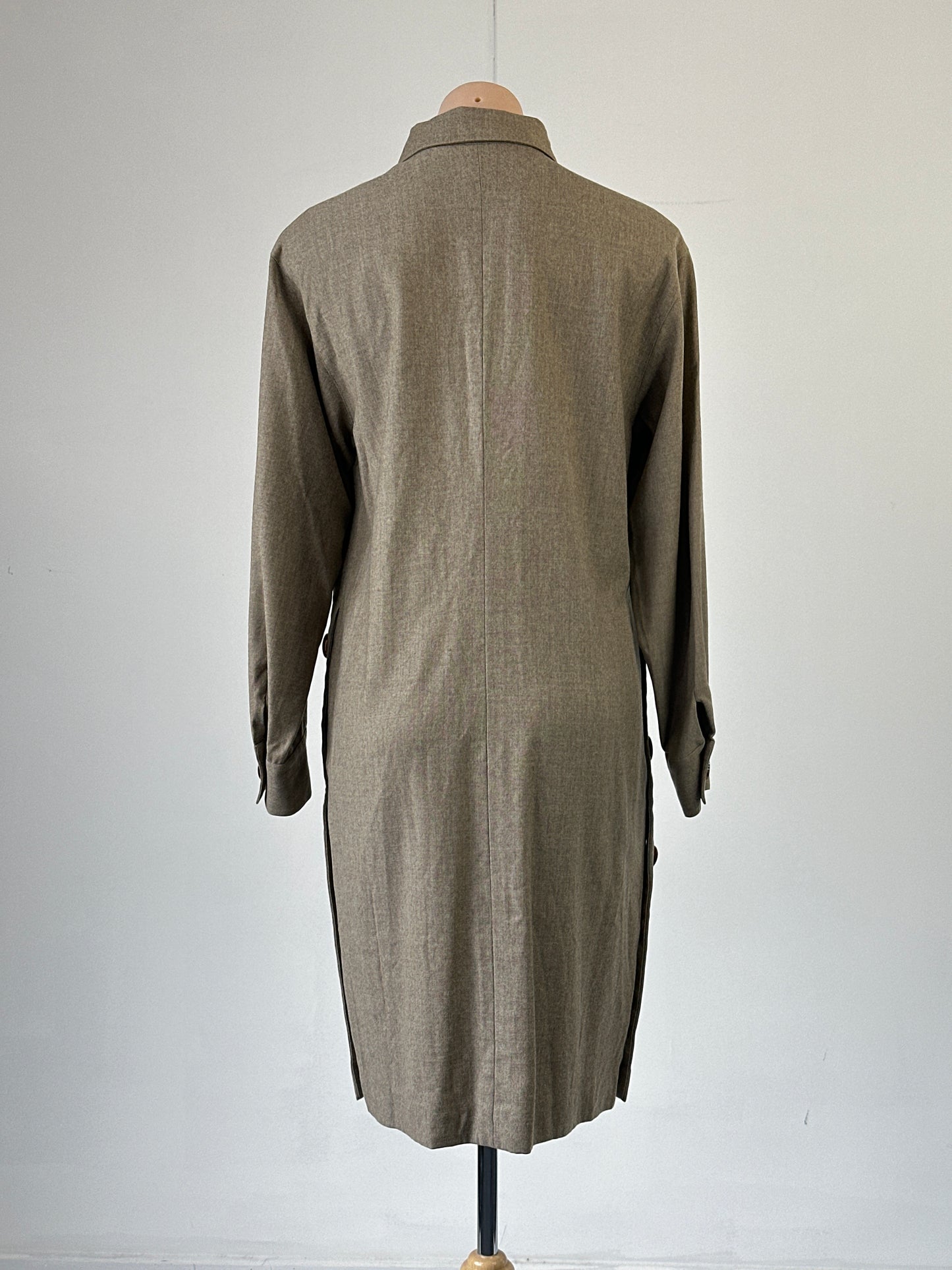 Guy Laroche | Paris | dress | size 10 | knee length | 100% wool
