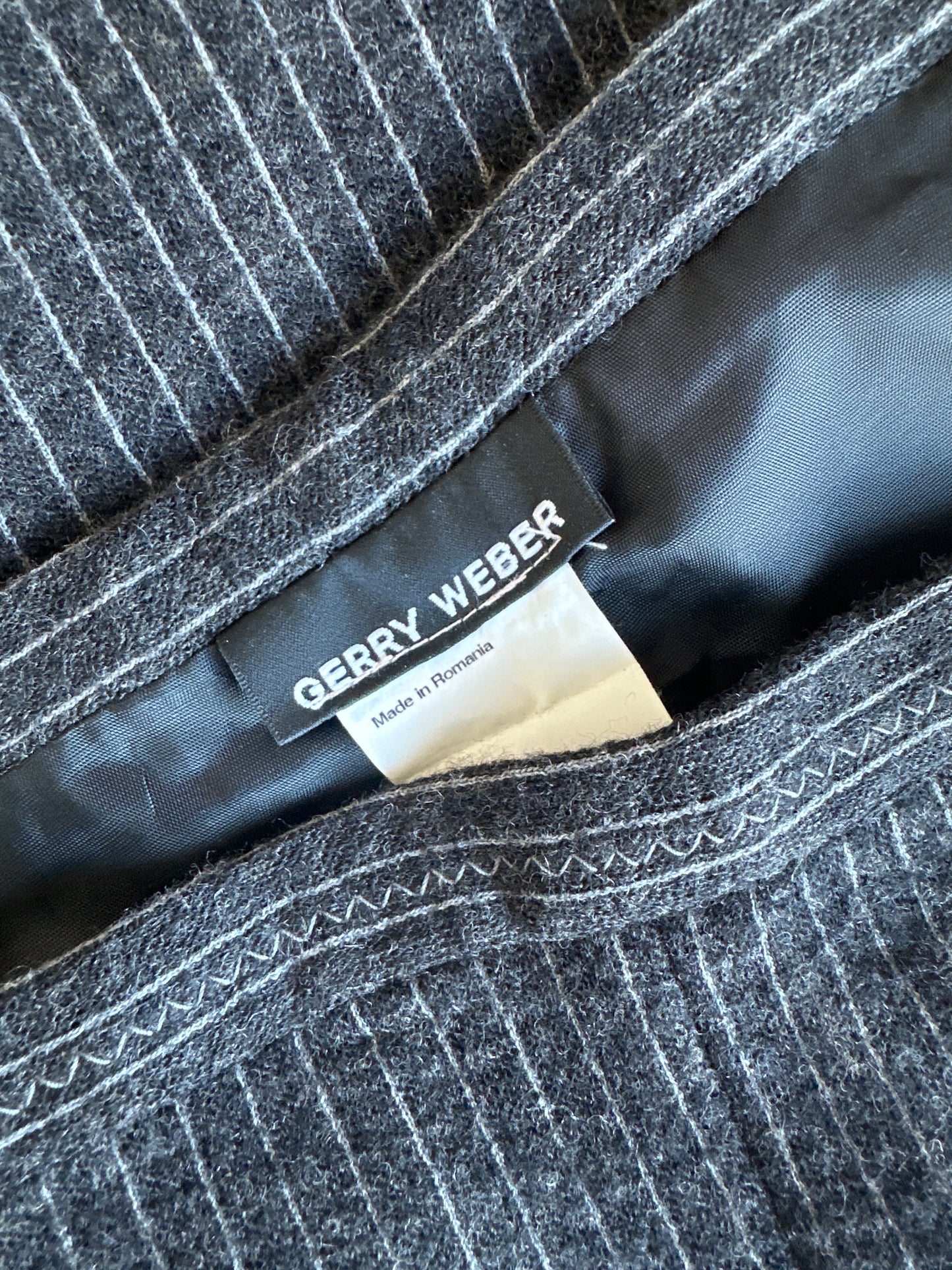 Gerry Weber | Germany | skirt | size 12 | knee length