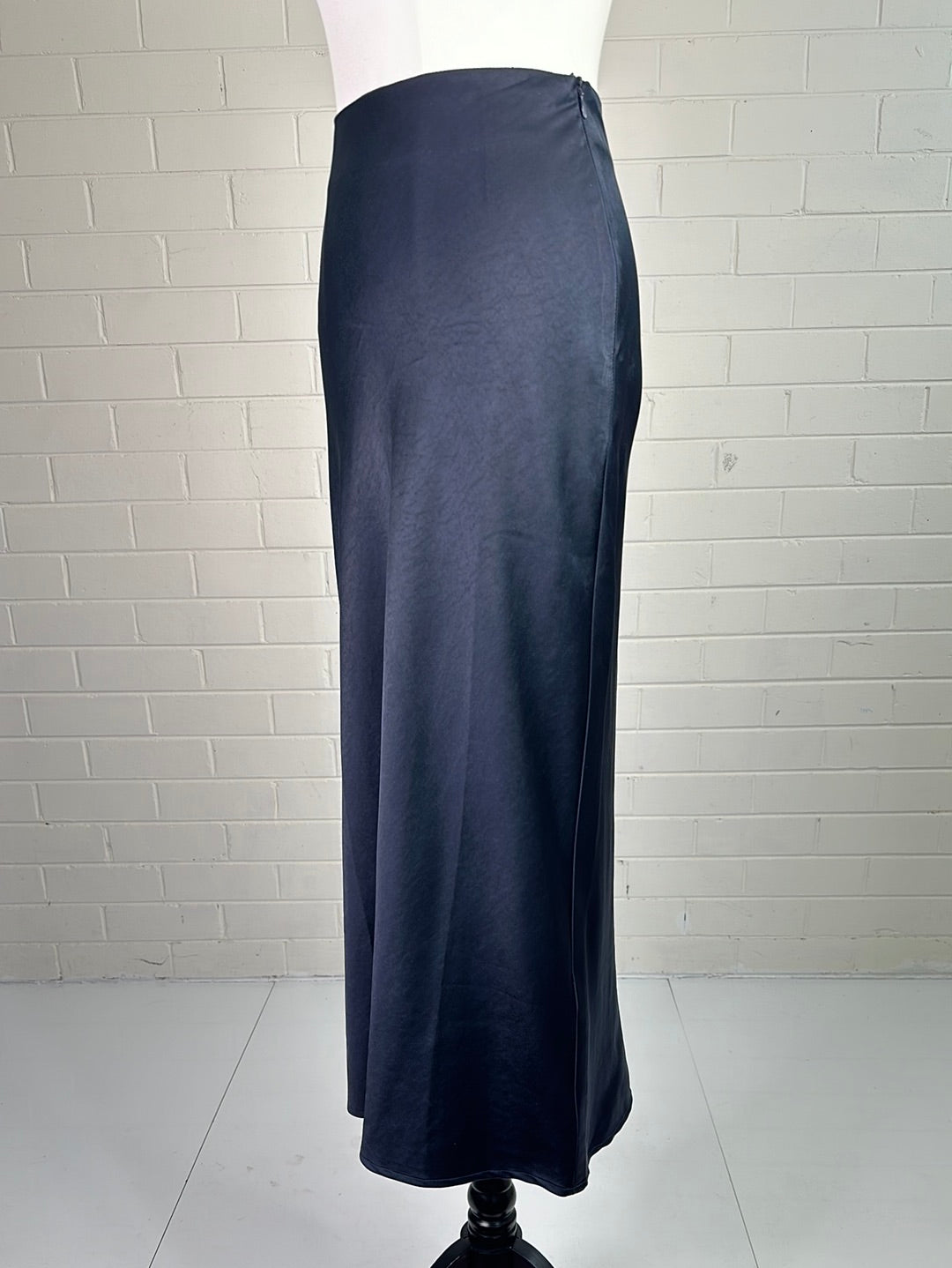 Tussah | skirt | size 6 | midi length