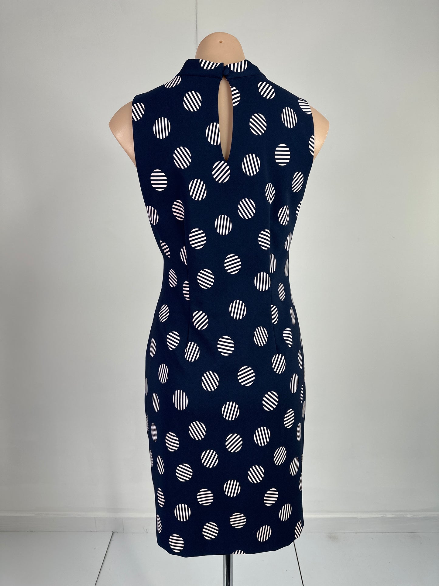 Review | dress | size 8 | knee length