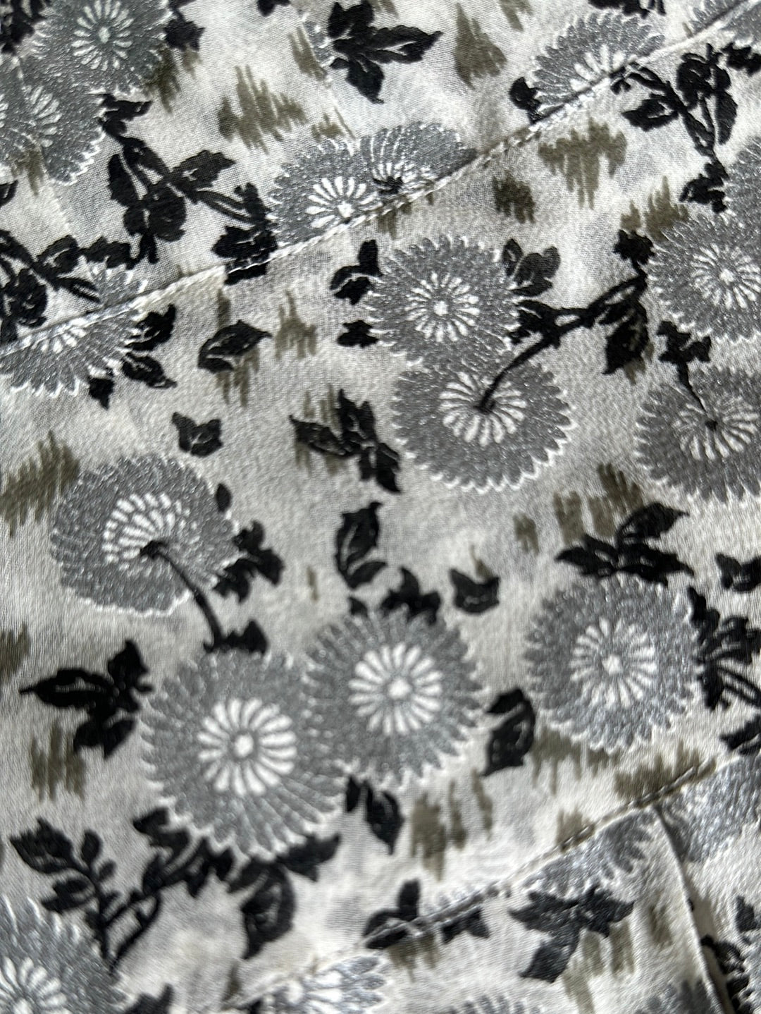 Akira Isogawa | vintage 90's | skirt | size 12 | knee length | 100% silk | made in Australia