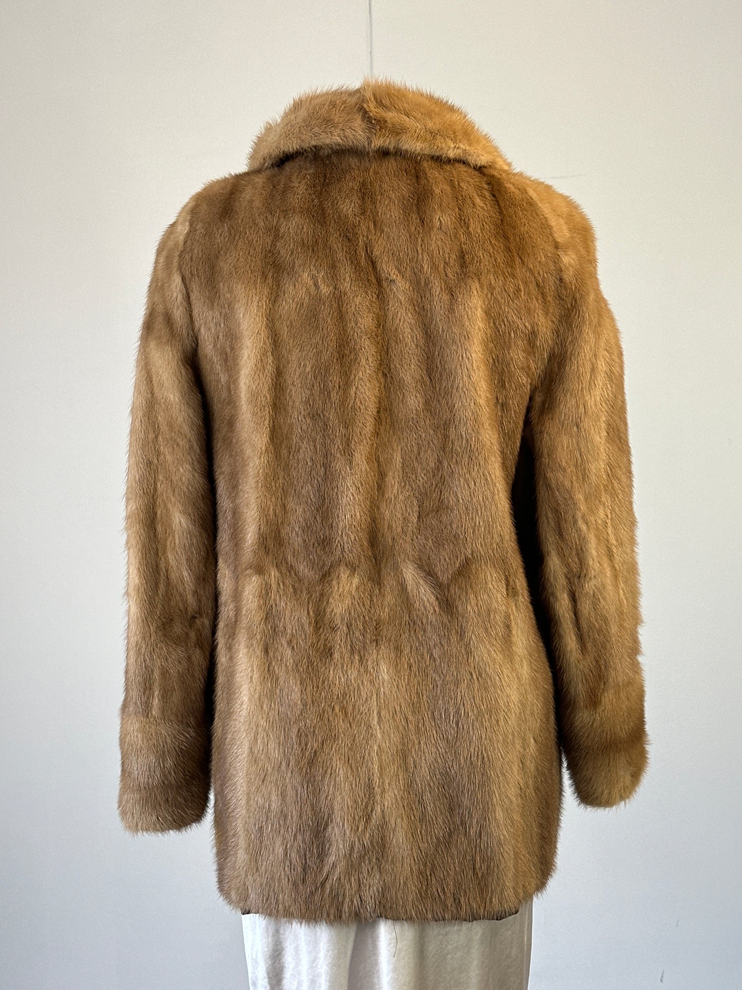 Berkeley Furs | vintage 80's | fur coat | size 12 | single breasted