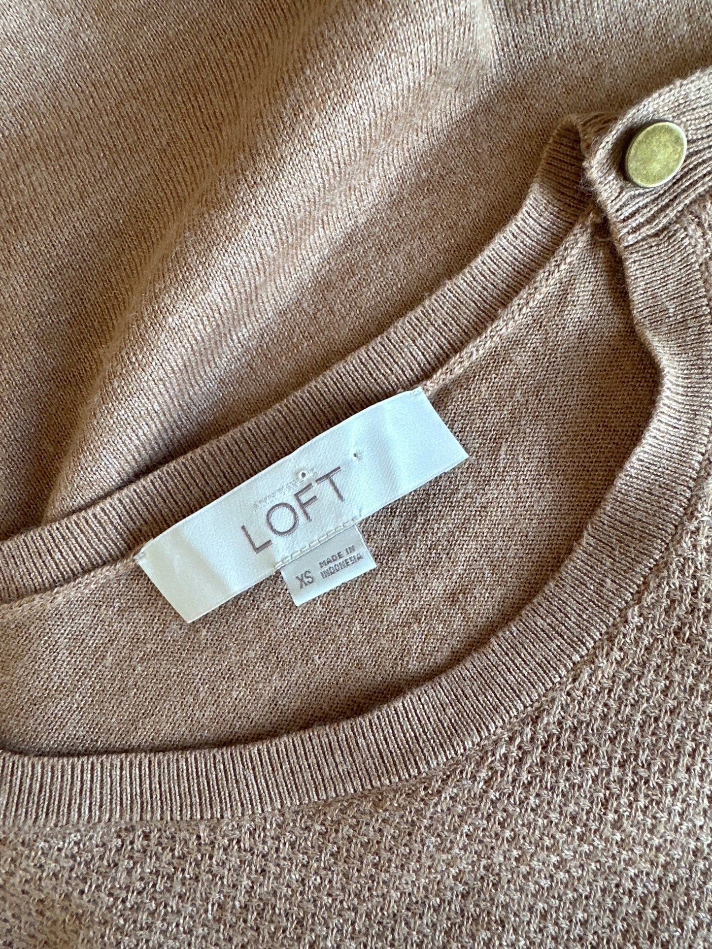 Loft | US | top | size 8 | cap sleeve