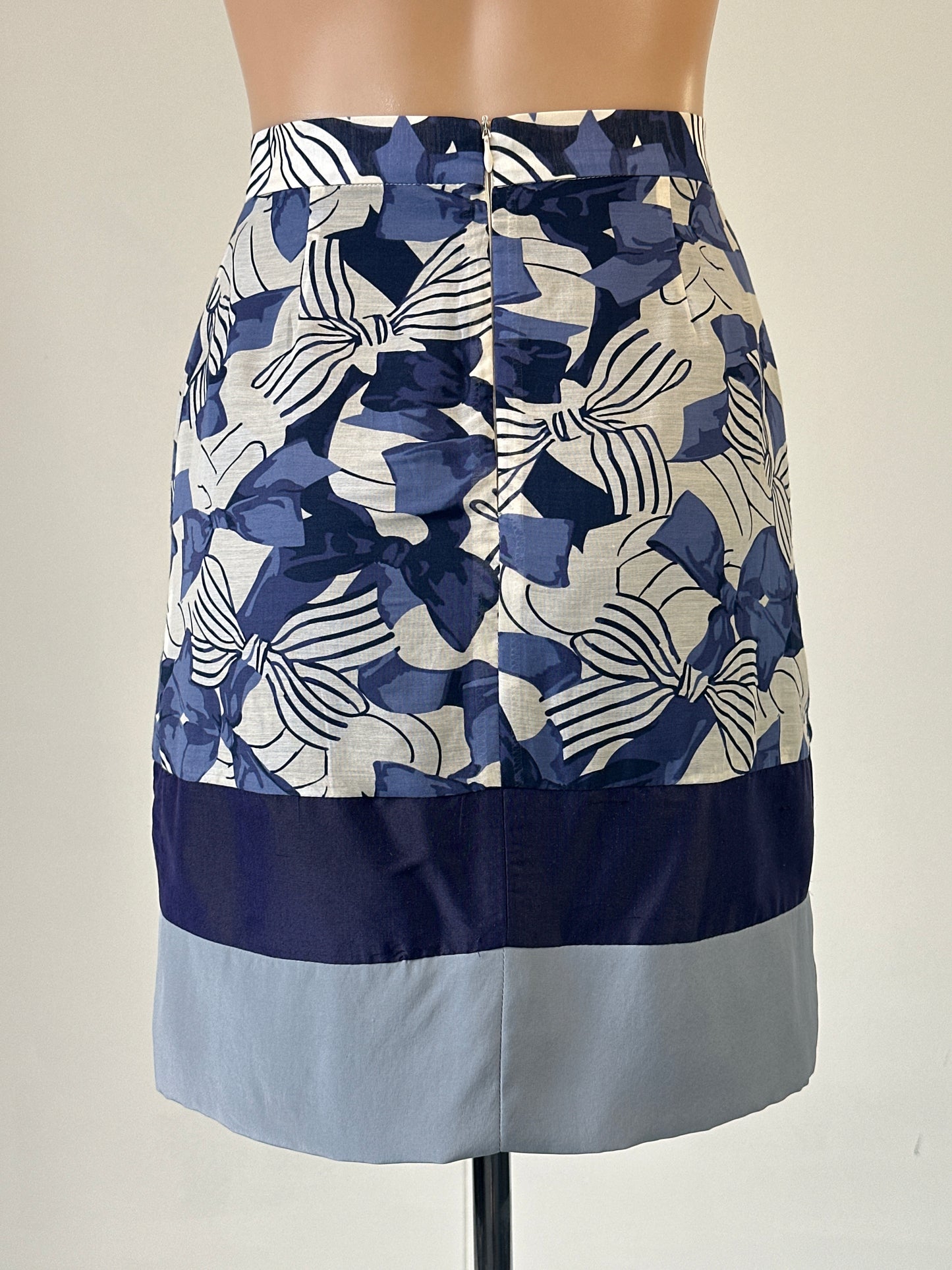 Alannah Hill | skirt | size 8 | knee length | silk cotton blend