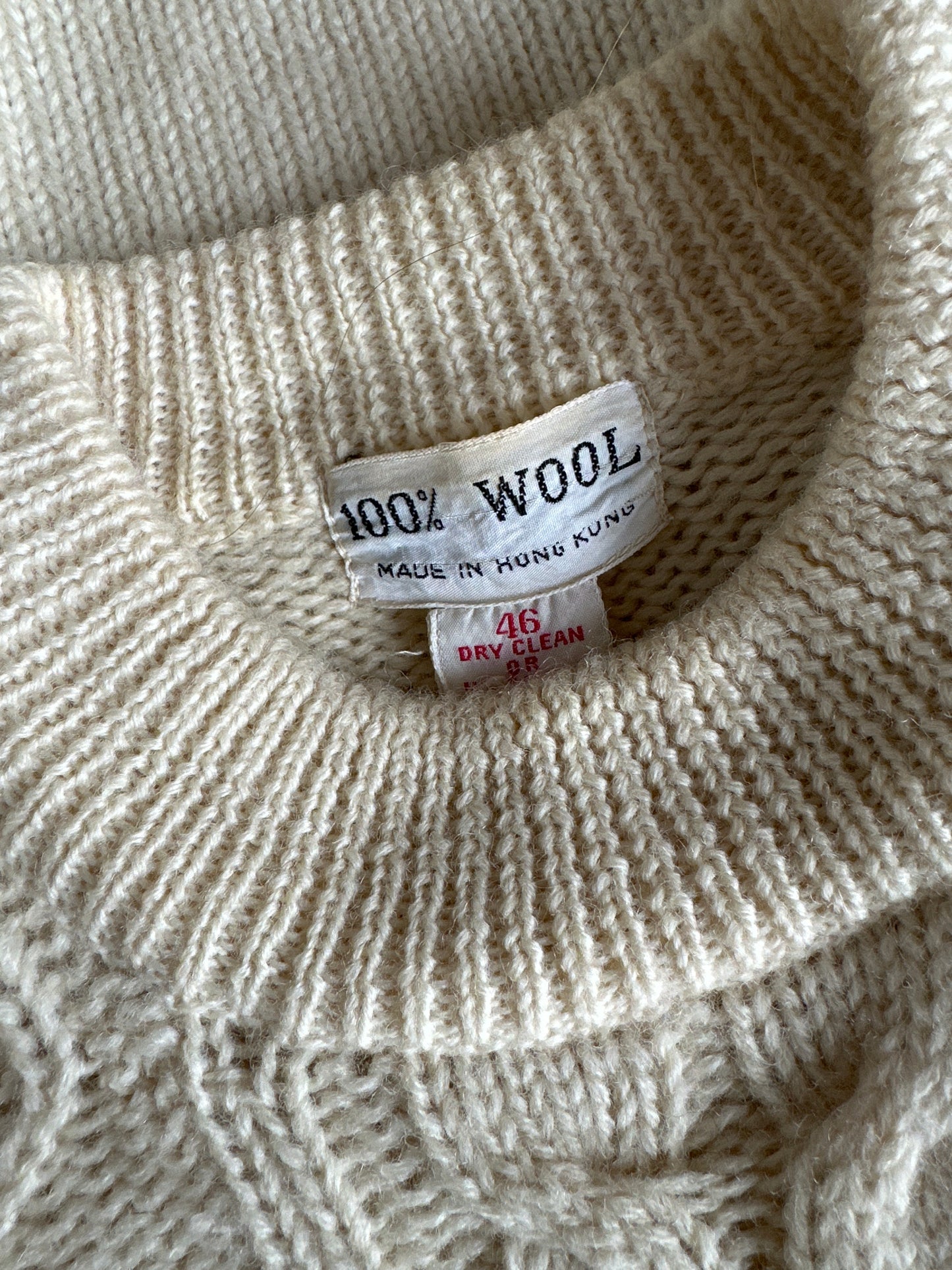No label | vintage 80's | sweater | size 14 | crew neck | 100% wool | made in Hong Kong