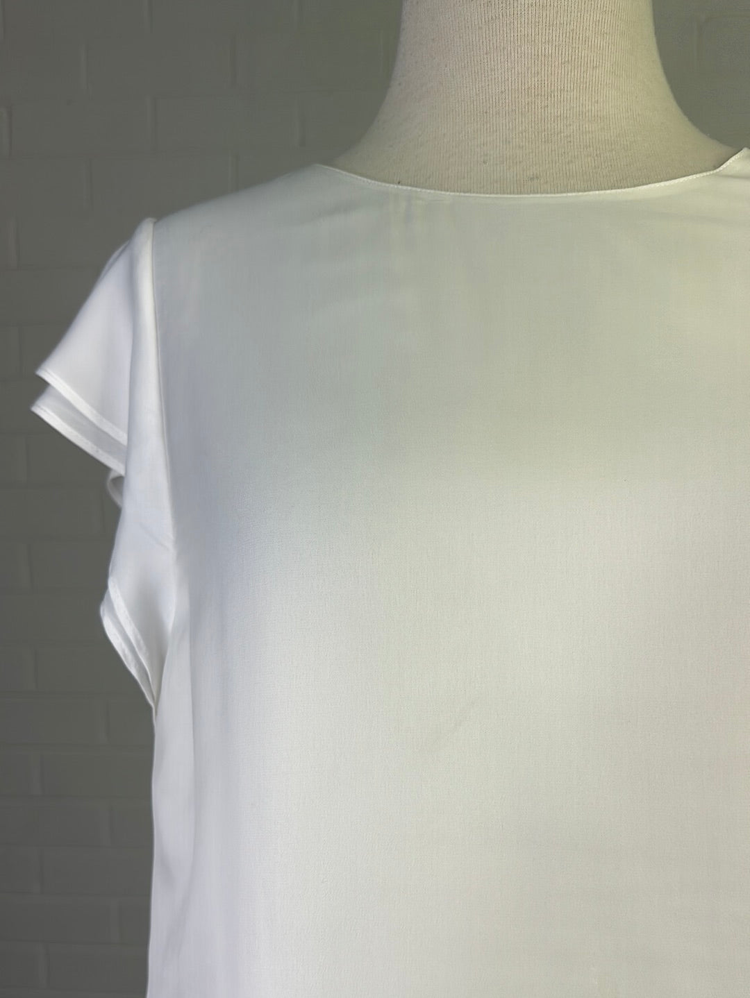 Veronika Maine | top | size 6 | cap sleeve | made in Australia ๐ฆ๐บ