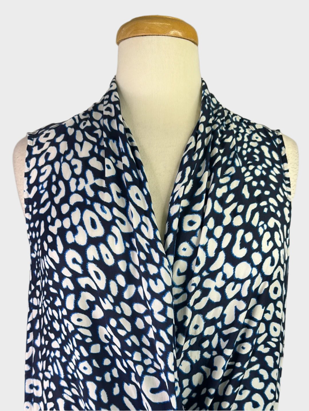 Wayne Cooper | top | size 10 | sleeveless