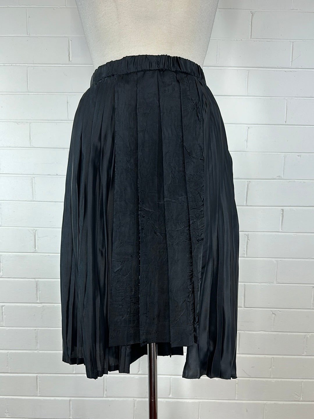 Pleated skirt size outlet 12