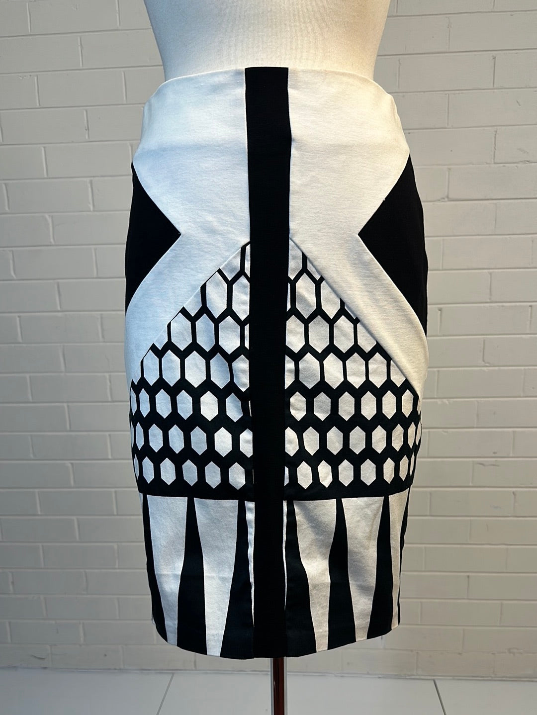 Natasha Gan | skirt | size 10 | knee length – Lifeline Shop Online by  Lifeline Northern Beaches