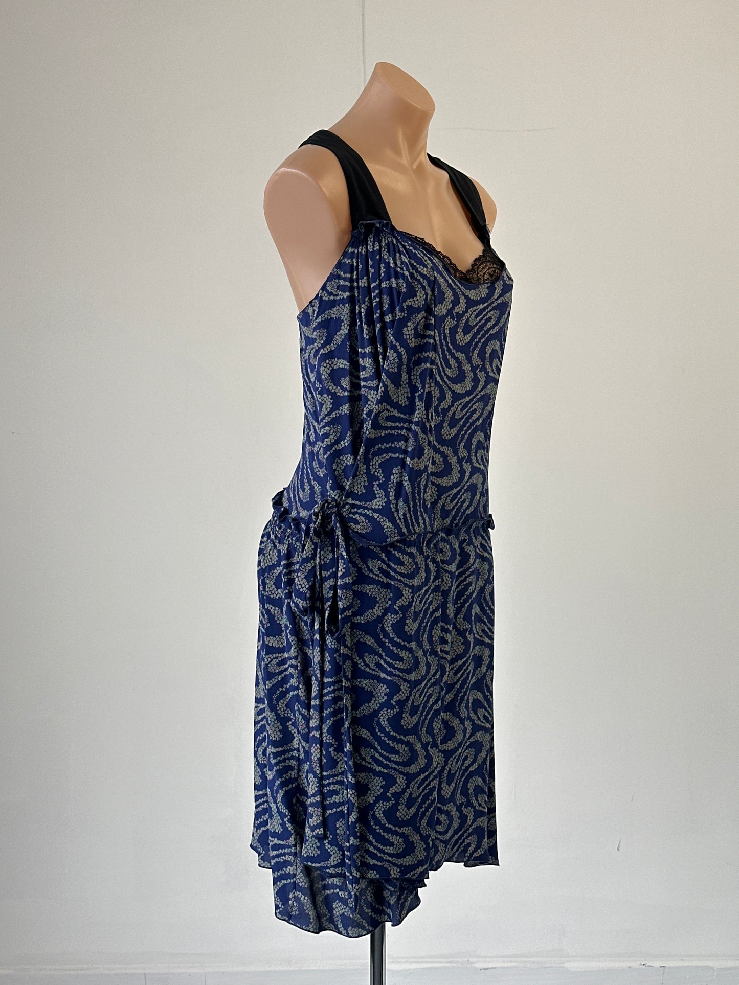 Vanessa Bruno | Paris | dress | size 8 | knee length | 100% silk