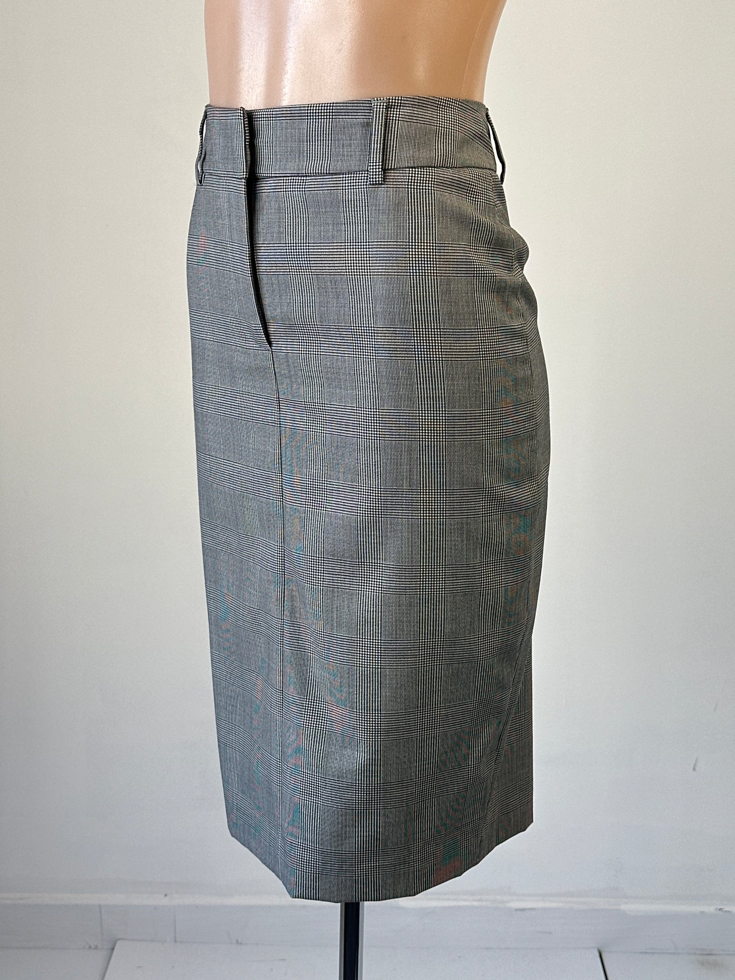 Rhodes & Beckett | skirt | size 6 | knee length | 100% wool