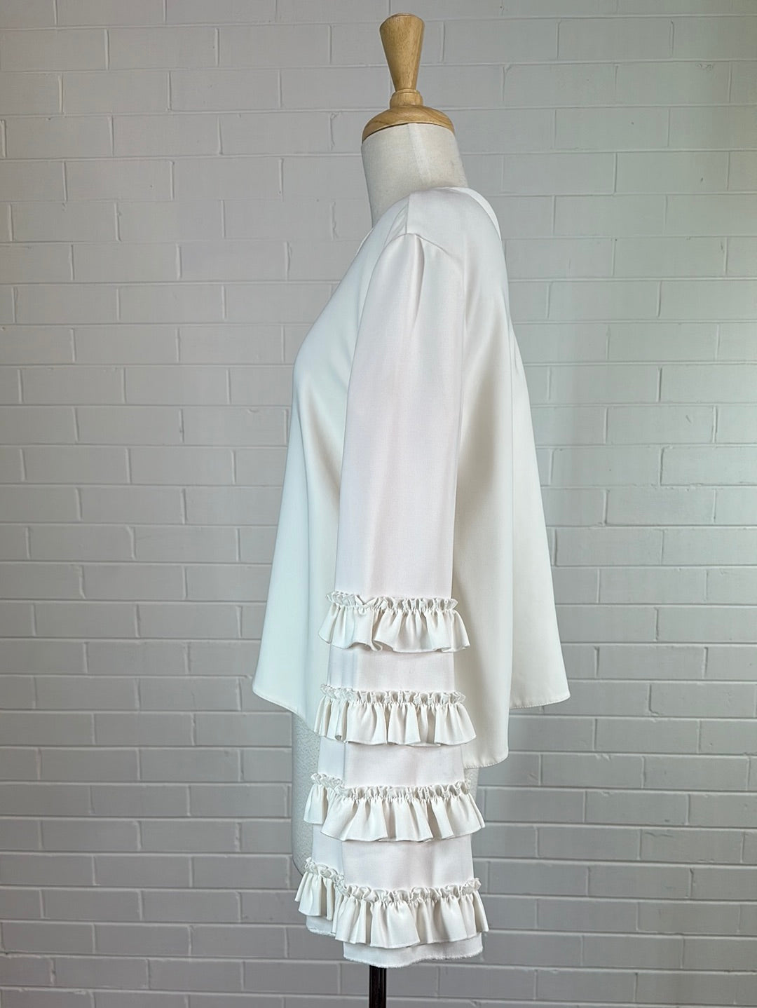 Scanlan Theodore | top | size 8 | long sleeve