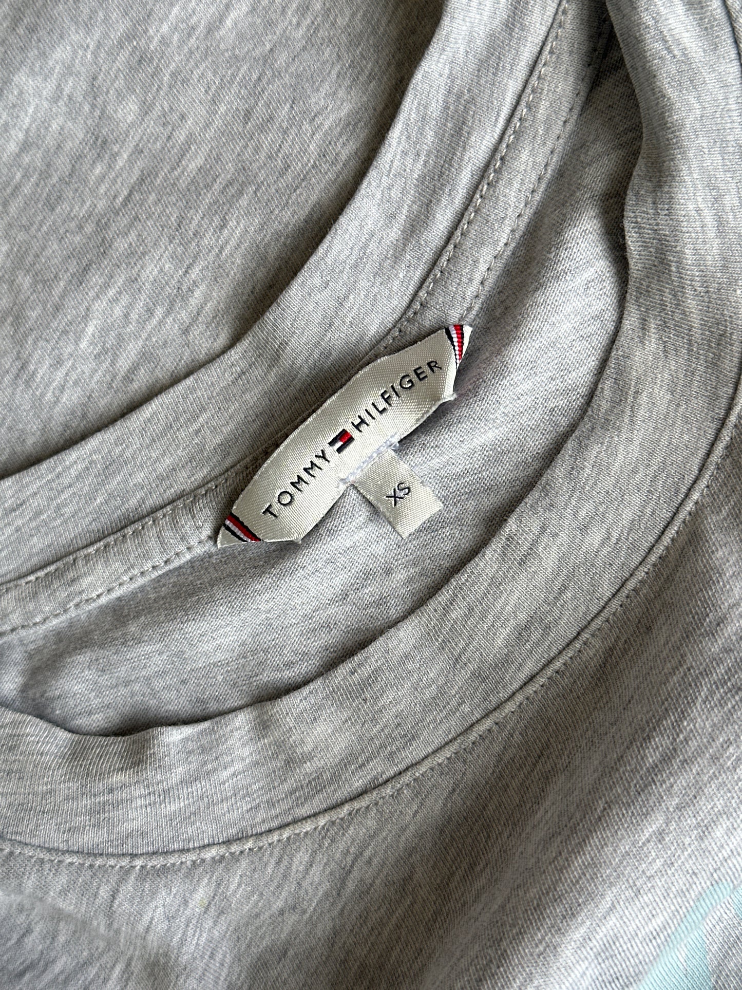 Tommy Hilfiger | New York | top | size 8 | short sleeve | 100% cotton