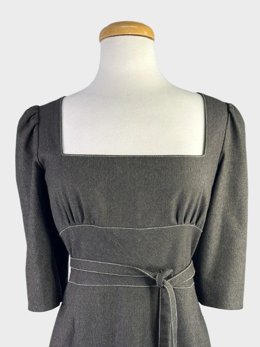 Betty Jackson | London | vintage 90's | dress | size 10 | knee length