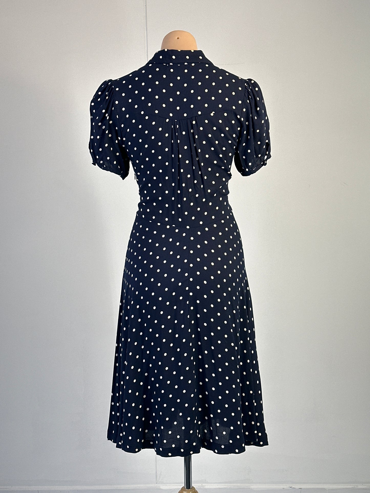 Lily Whyt | dress | size 10 | knee length