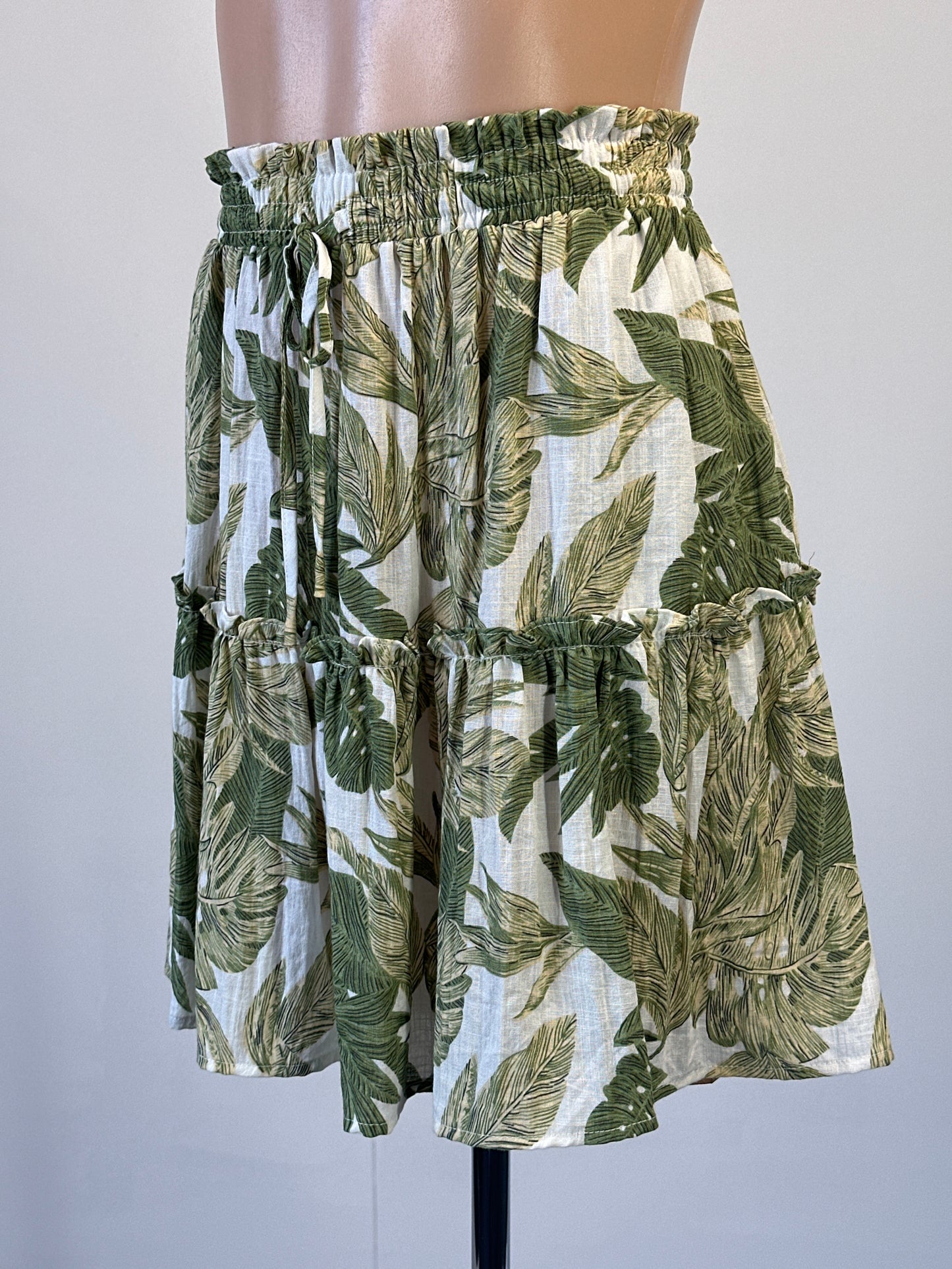 Yours Truly | skirt | size 12 | mini length | 100% linen