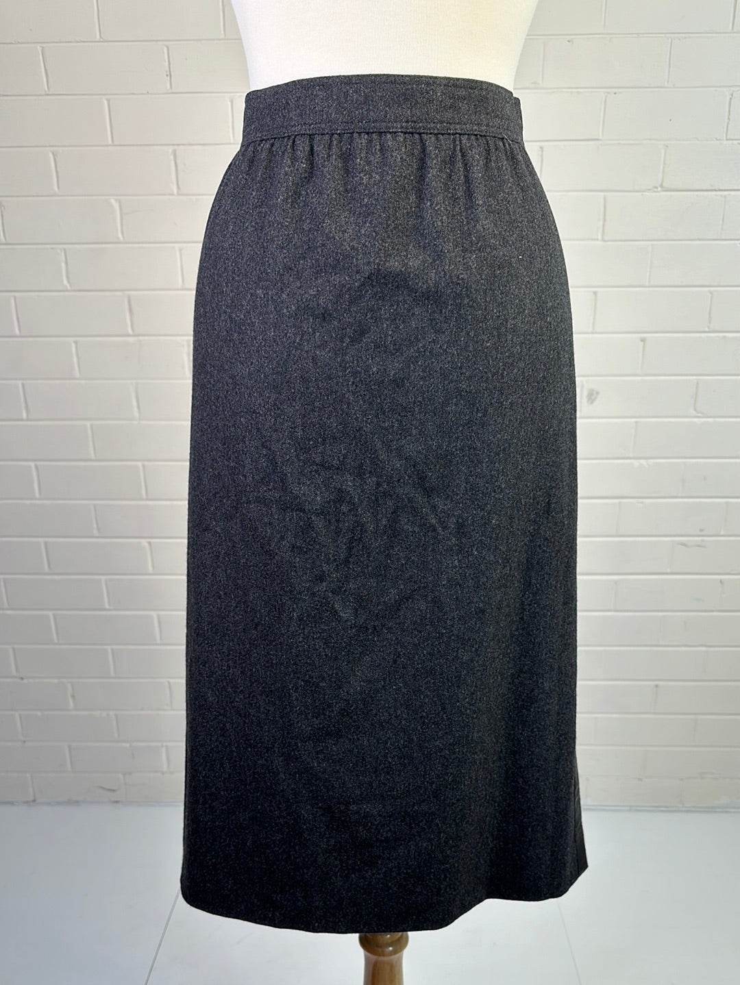 Escada | Munich | vintage 80's | skirt | size 12 | midi length | made in West Germany