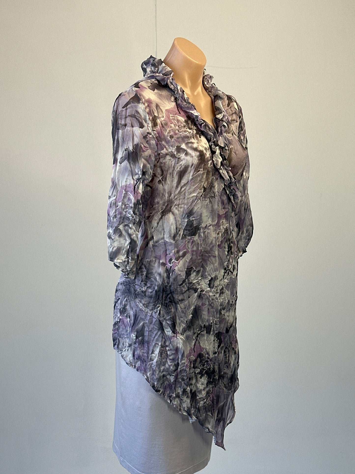 Flower | top | size 12 | three quarter sleeve