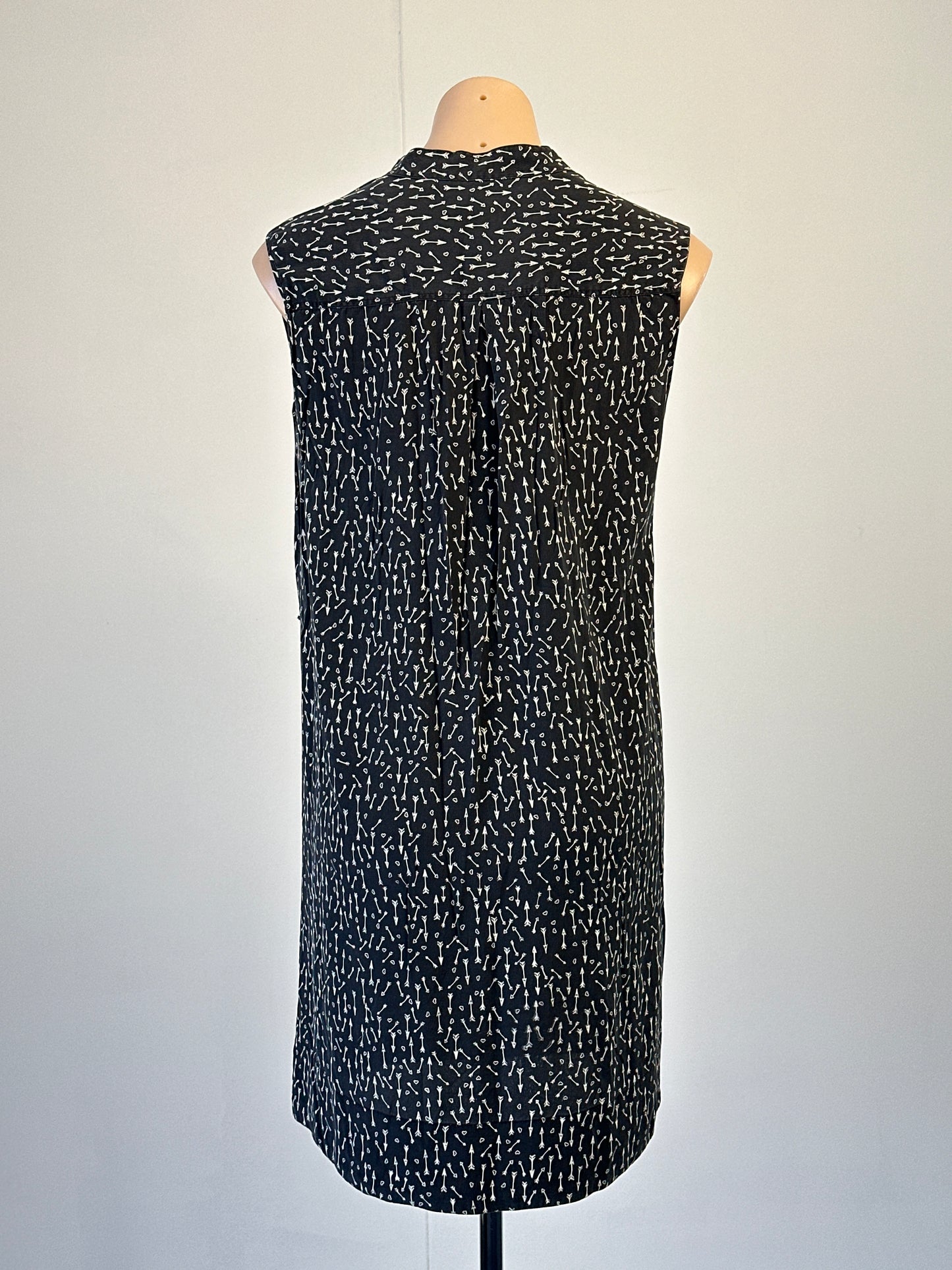 MARCS | dress | size 8 | knee length | 100% silk