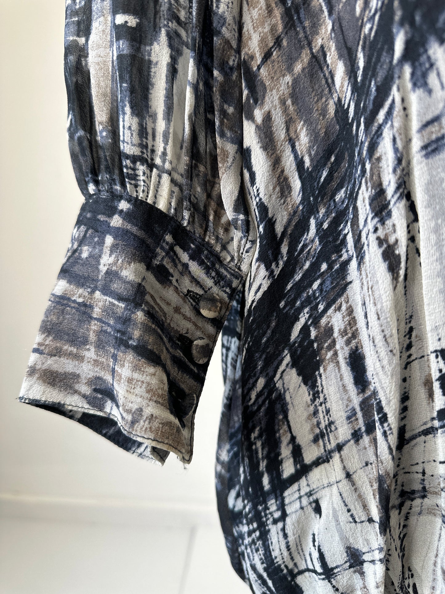 Satch | dress | size 12 | knee length | 100% silk | made in Australia 🇦🇺