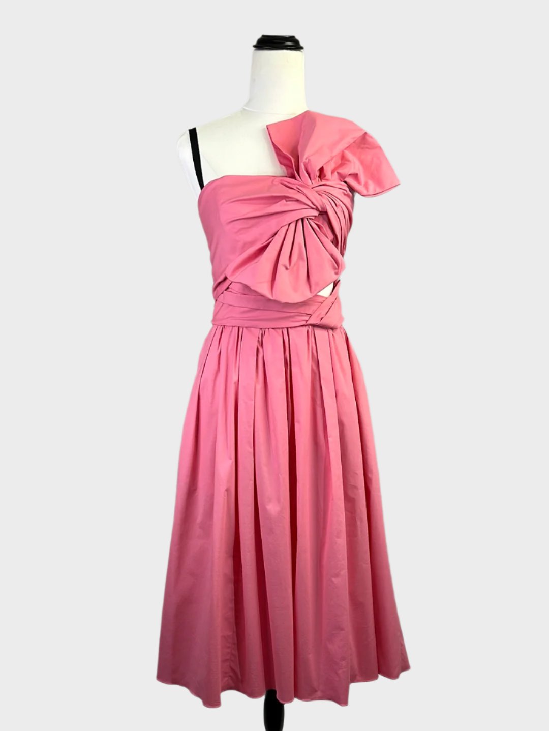 Carolina Herrera | New York | dress | size 8 | knee length | made in the USA