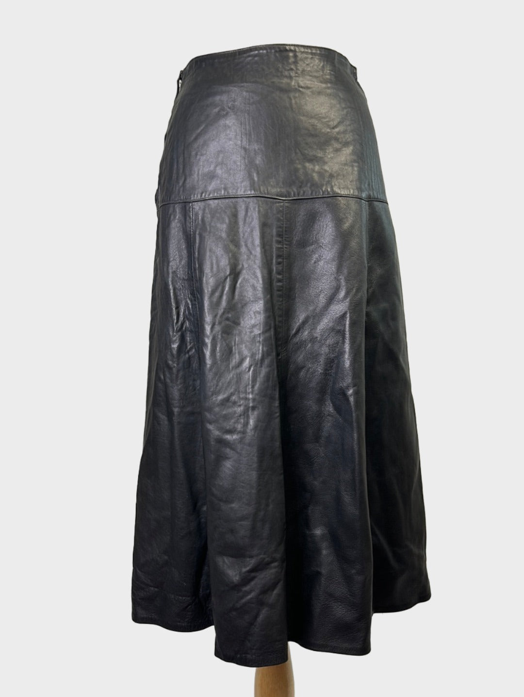 Jake Palerues | vintage 80's | skirt | size 10 | midi length | leather