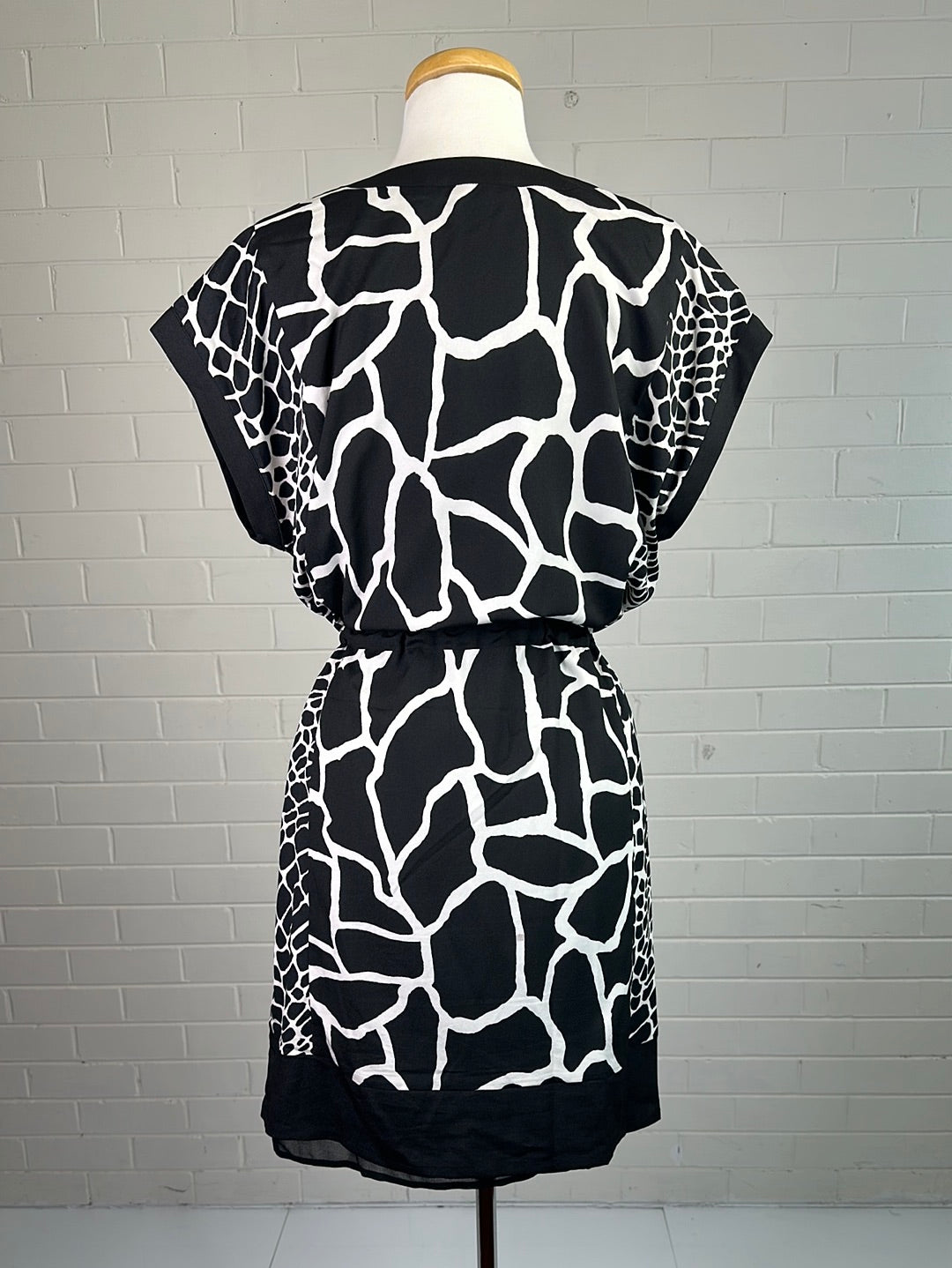 DKNY | New York | dress | size 10 | knee length