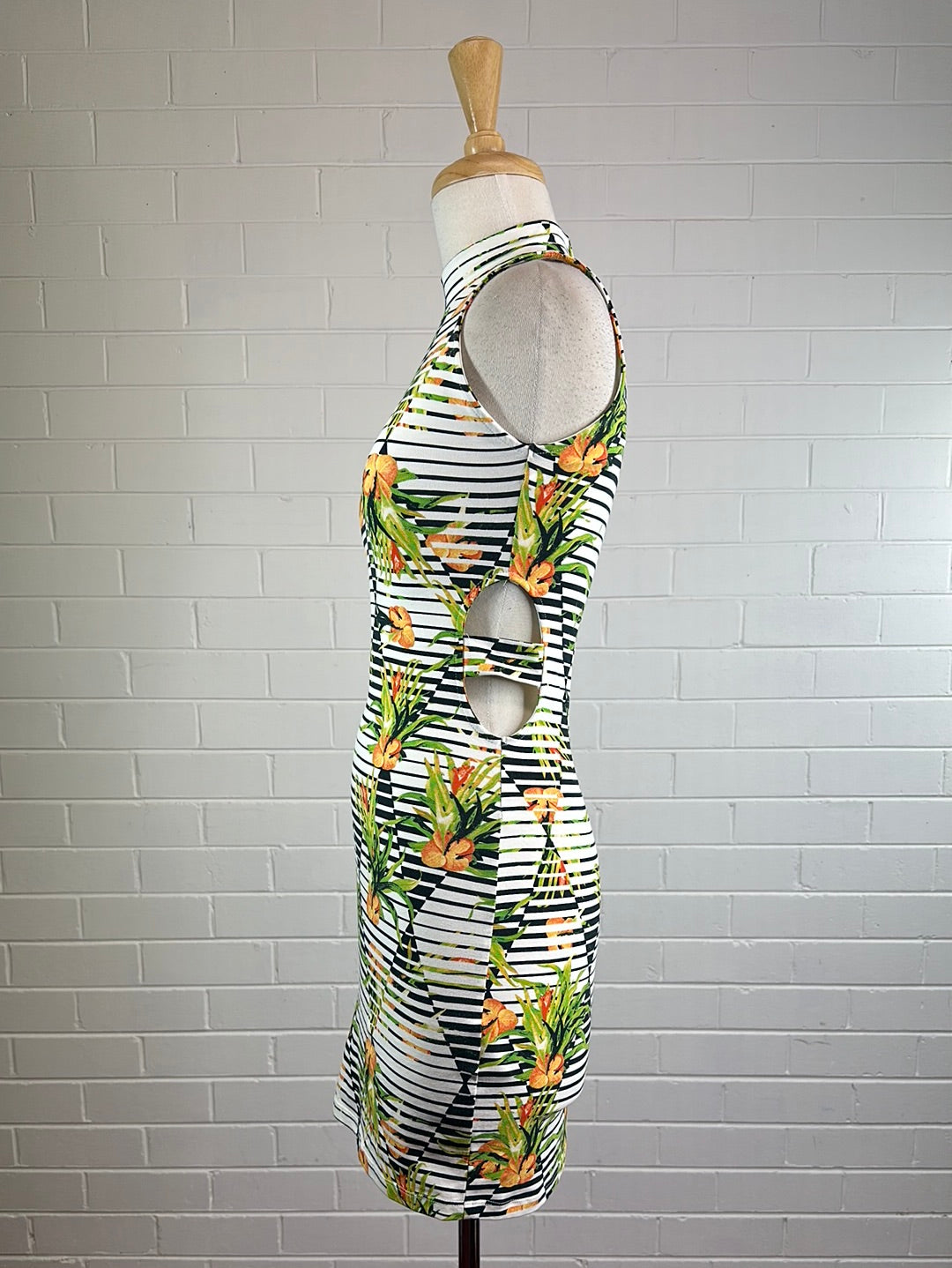 GUESS | dress | size 8 | mini length