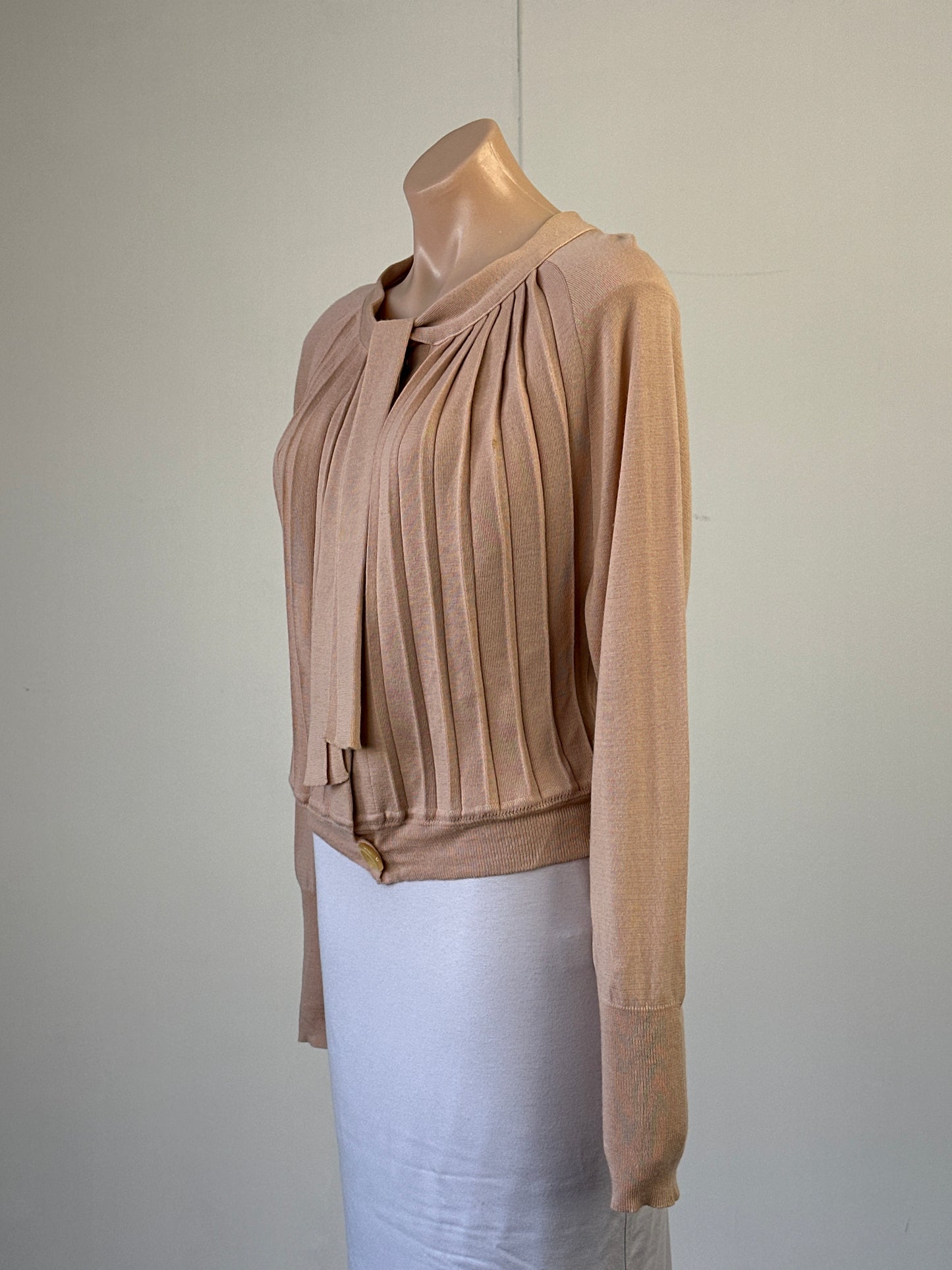 Max Mara | Italy | cardigan | size 12 | long sleeve | 100% wool