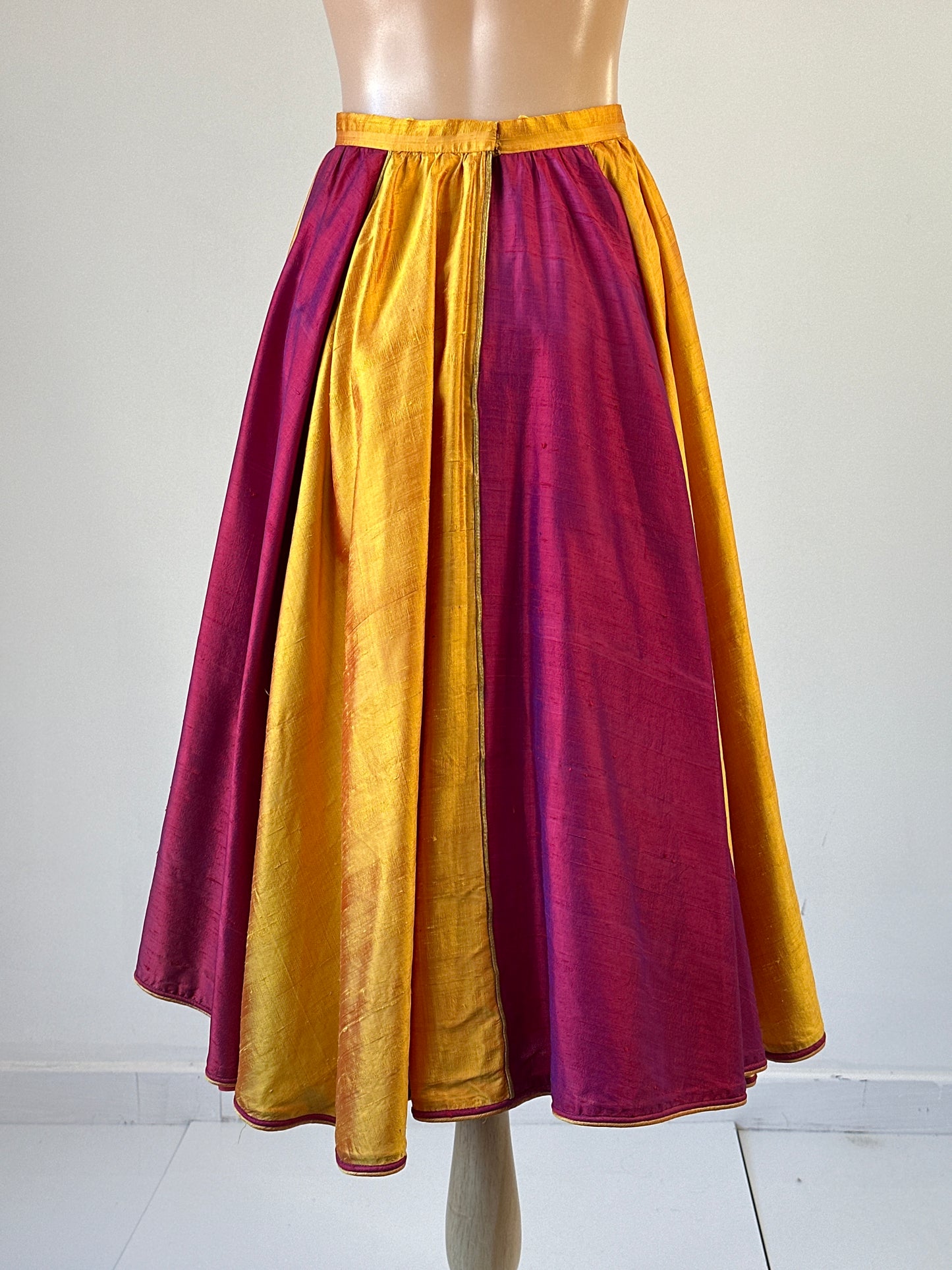 REGAMUS | London | vintage 80's | skirt | size 12 | midi length