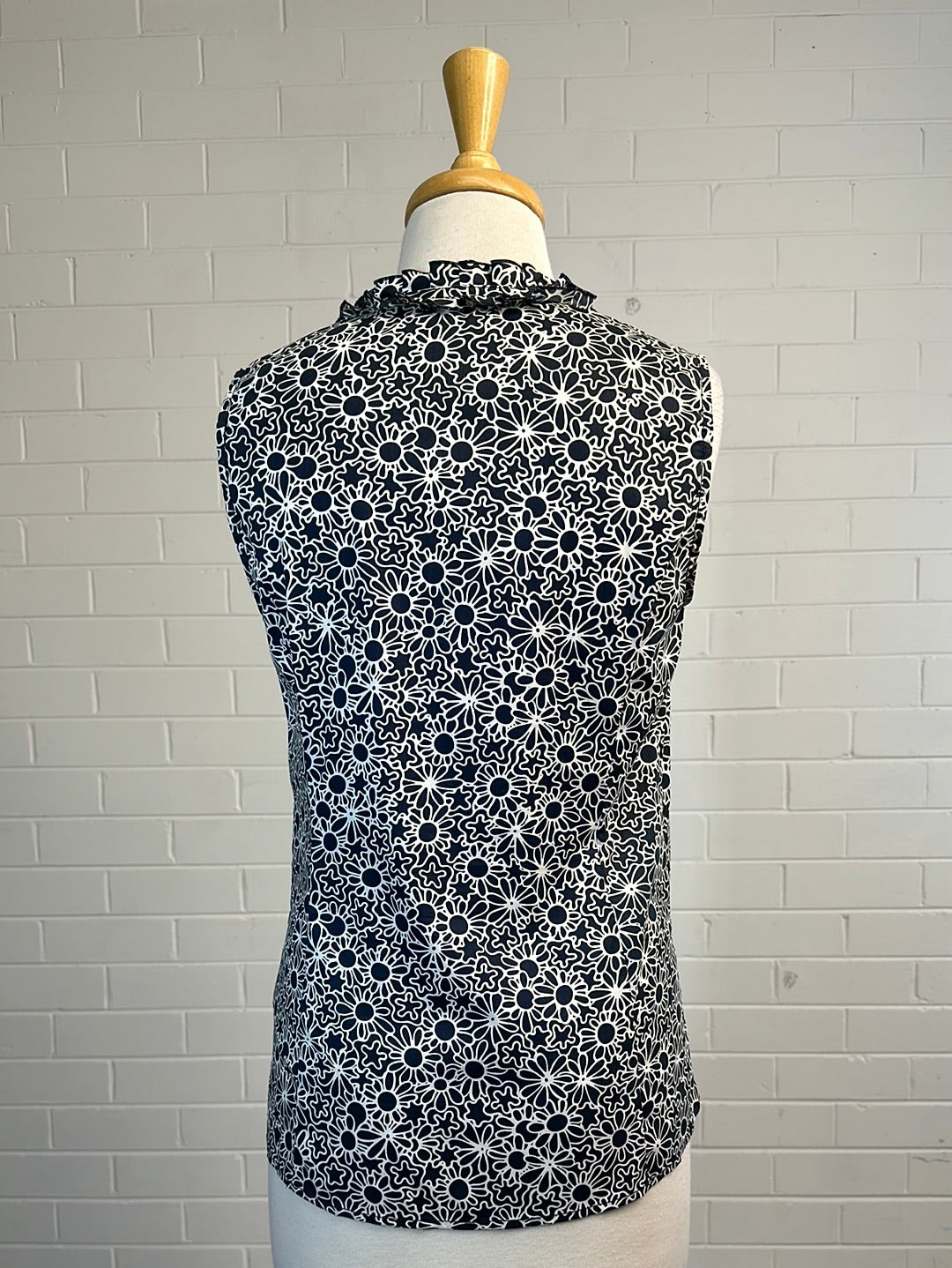 Nautica | top | size 8 | sleeveless