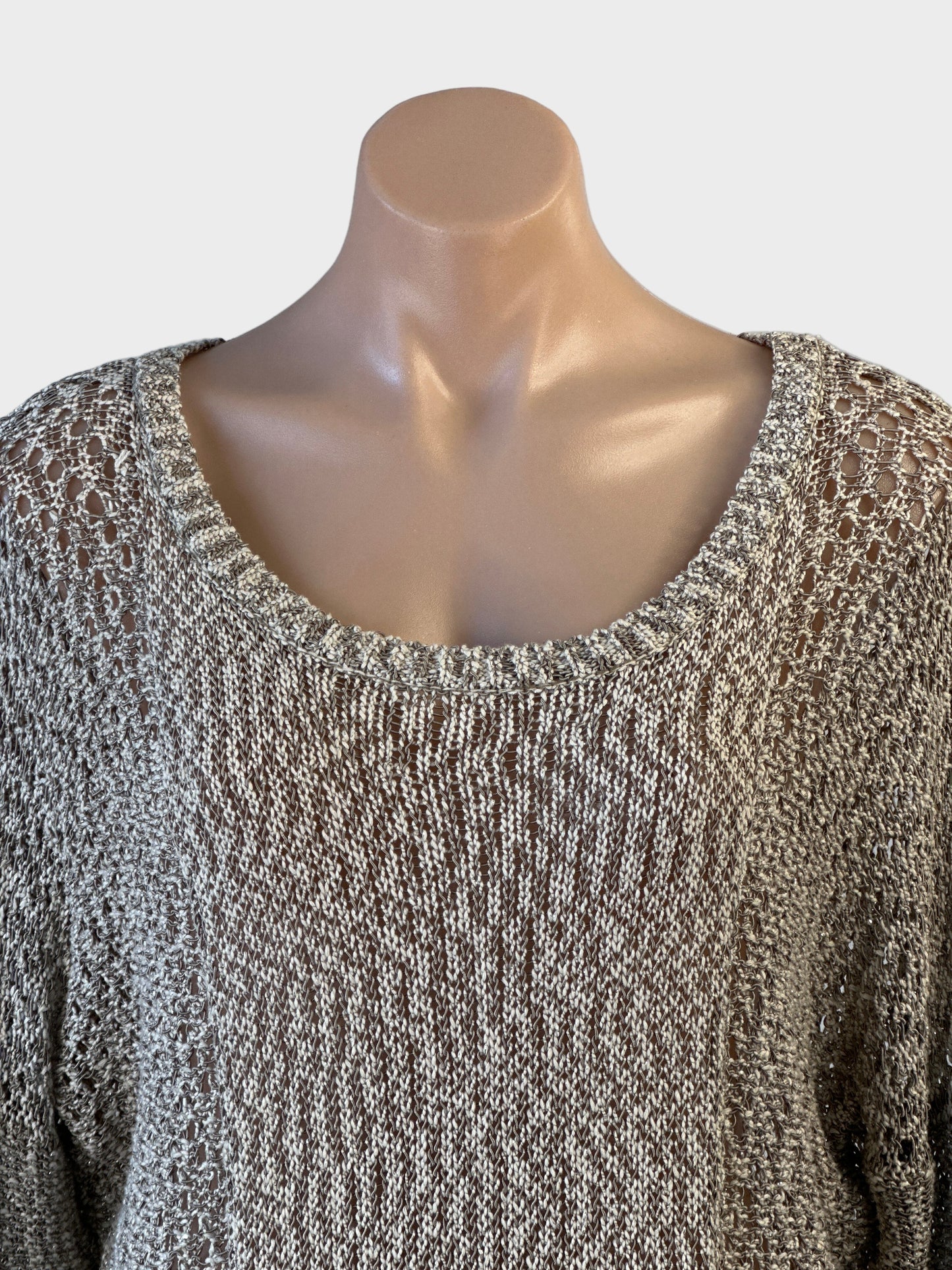 Cleo + Billabong | sweater | size 12 | scoop neck