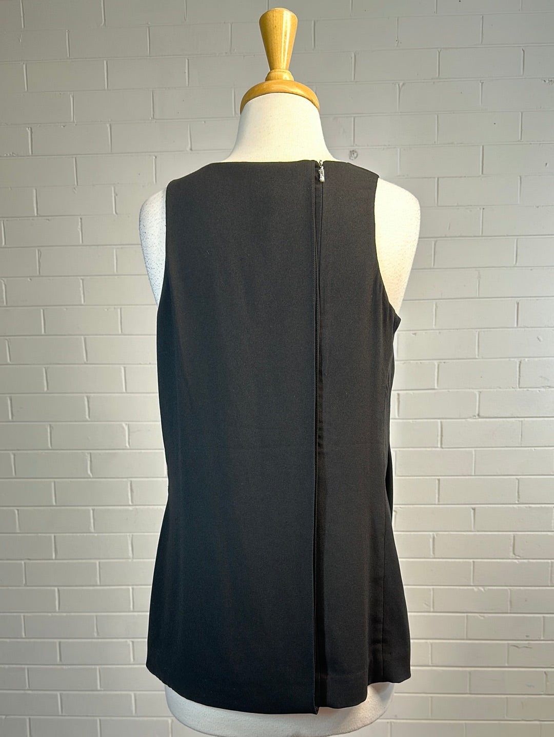 Calvin Klein | US | top | size 8 | sleeveless