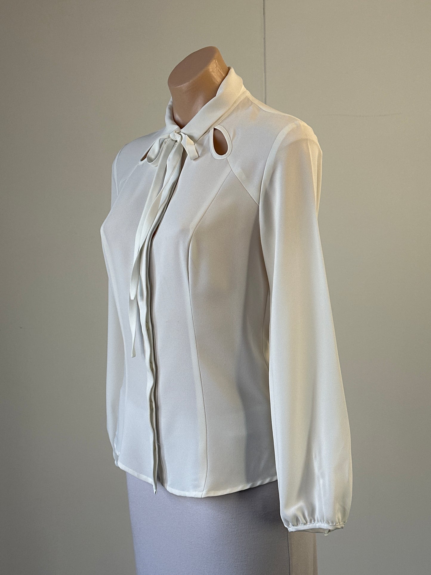 Cue | shirt | size 10 | long sleeve