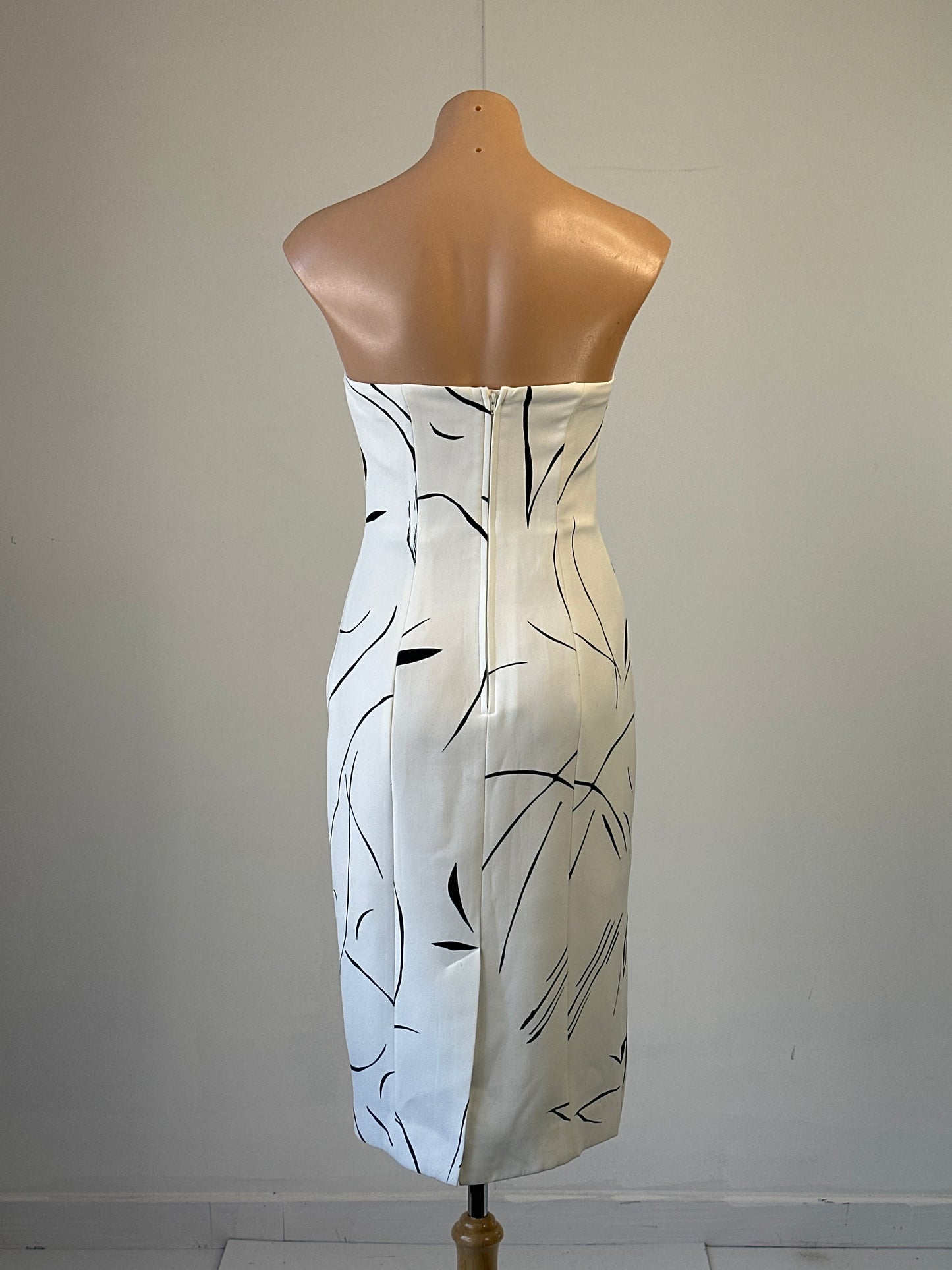Keepsake | dress | size 8 | midi length