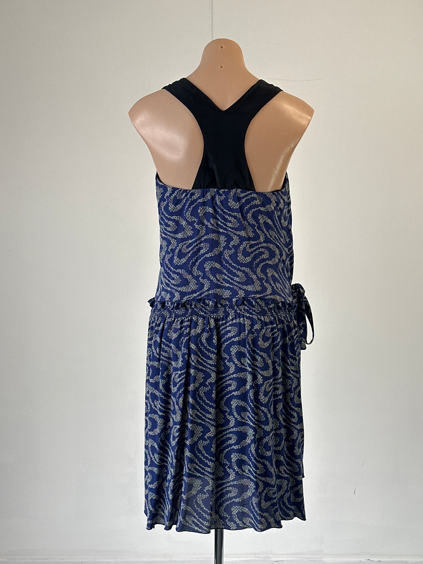 Vanessa Bruno | Paris | dress | size 8 | knee length | 100% silk