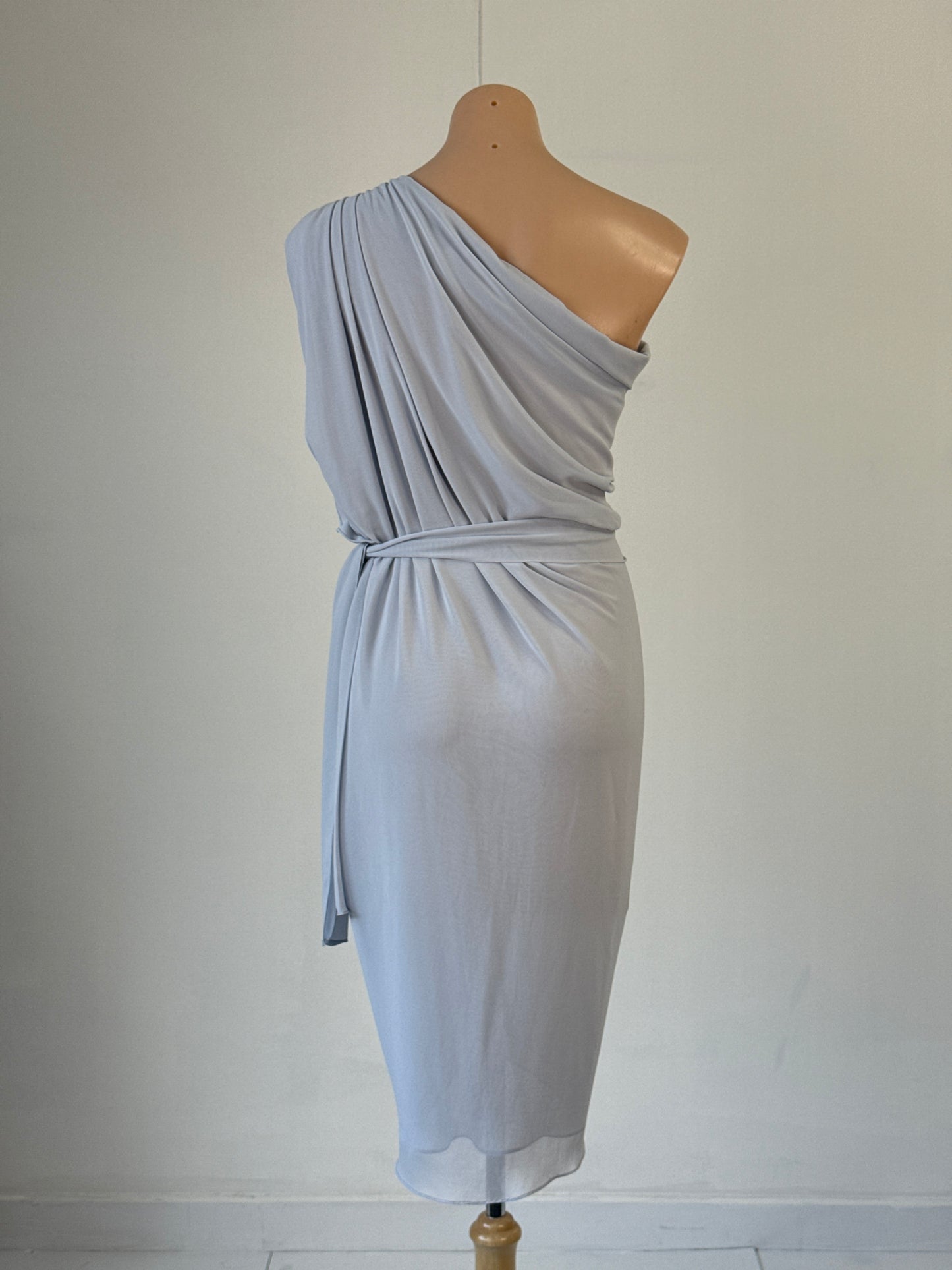 Carla Zampatti | dress | size 6 | midi length | made in Australia ๐ฆ๐บ