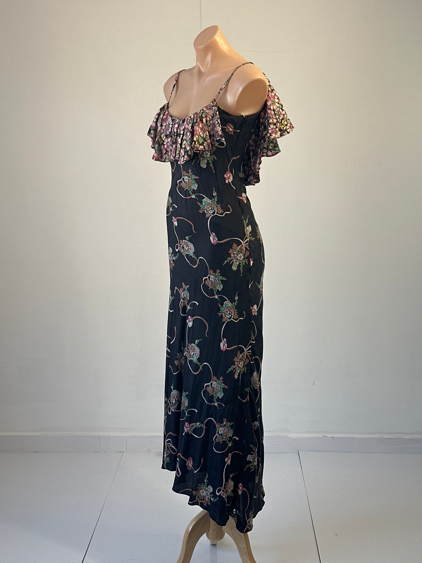 Binny | dress | size 8 | maxi length | 100% silk