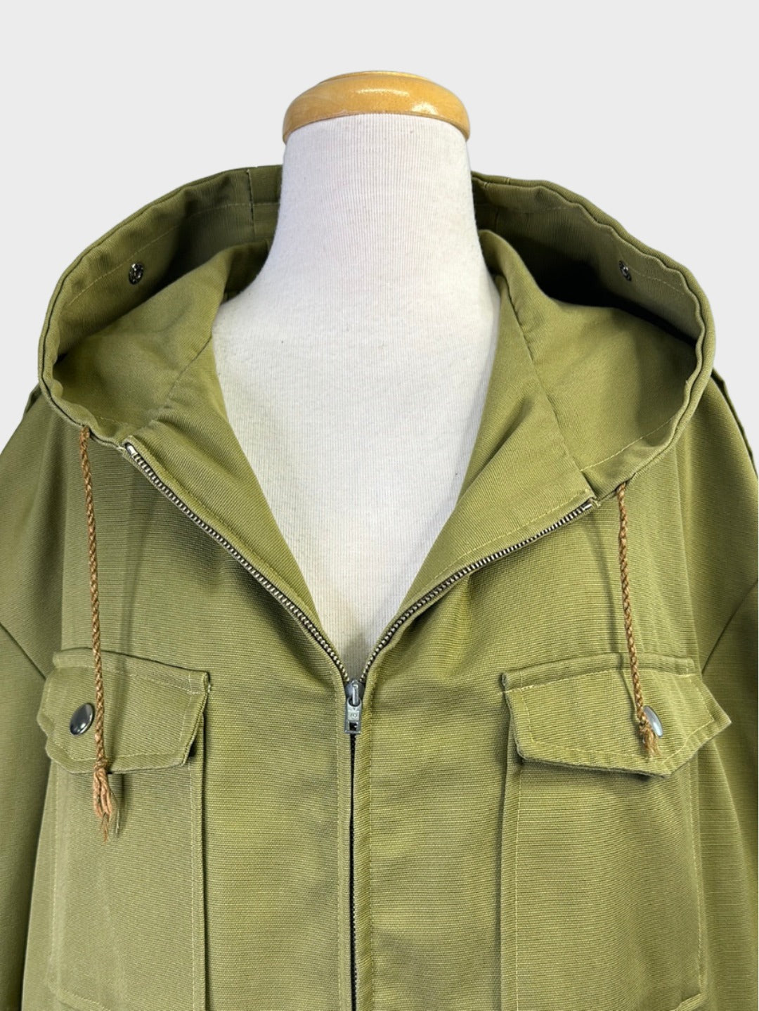 VEB Magdeburger Oberbekleigung | East Germany (GDR) | vintage 80's | coat | size 18 | zip front